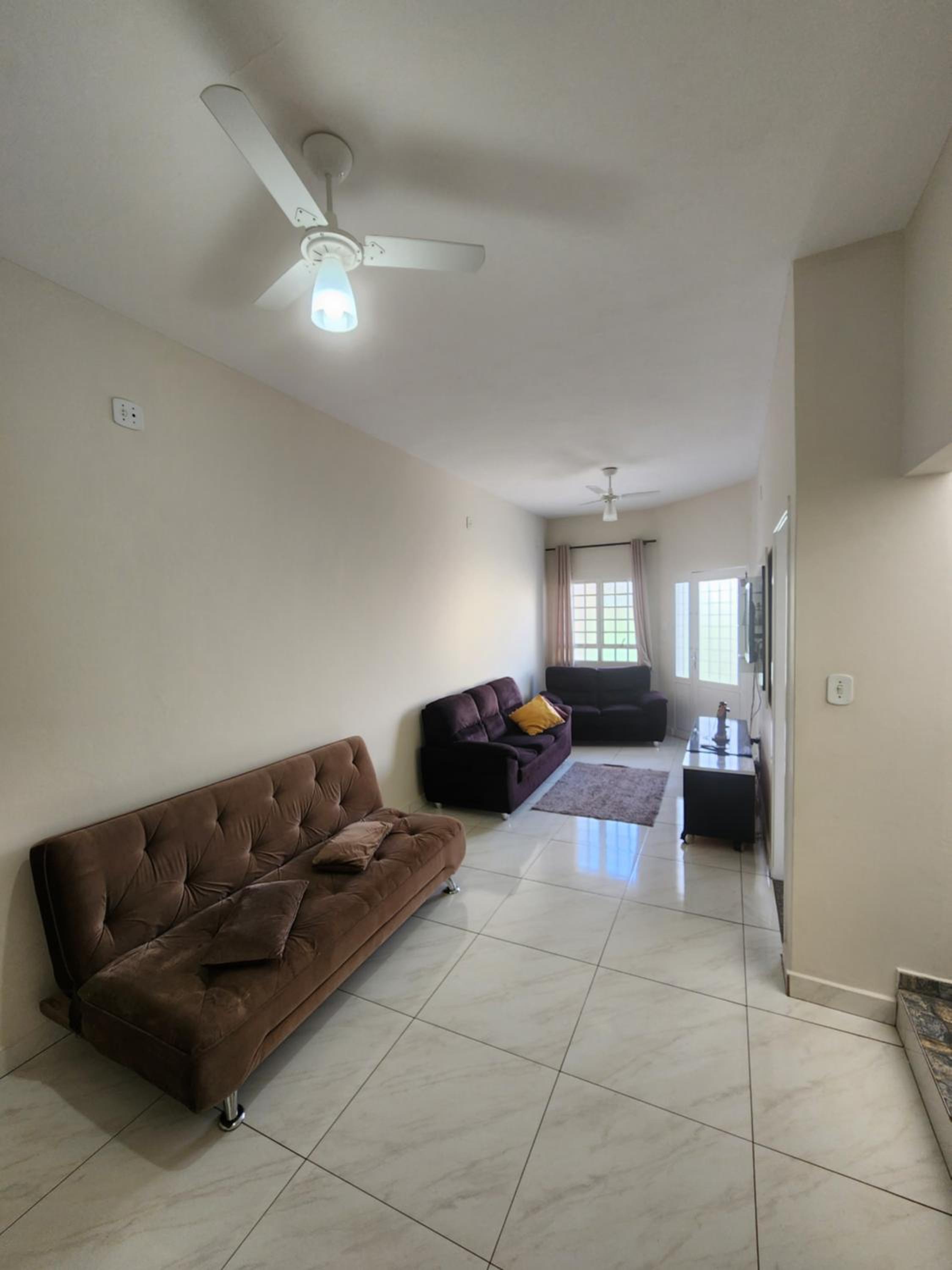 Ampla Casa em Aparecida