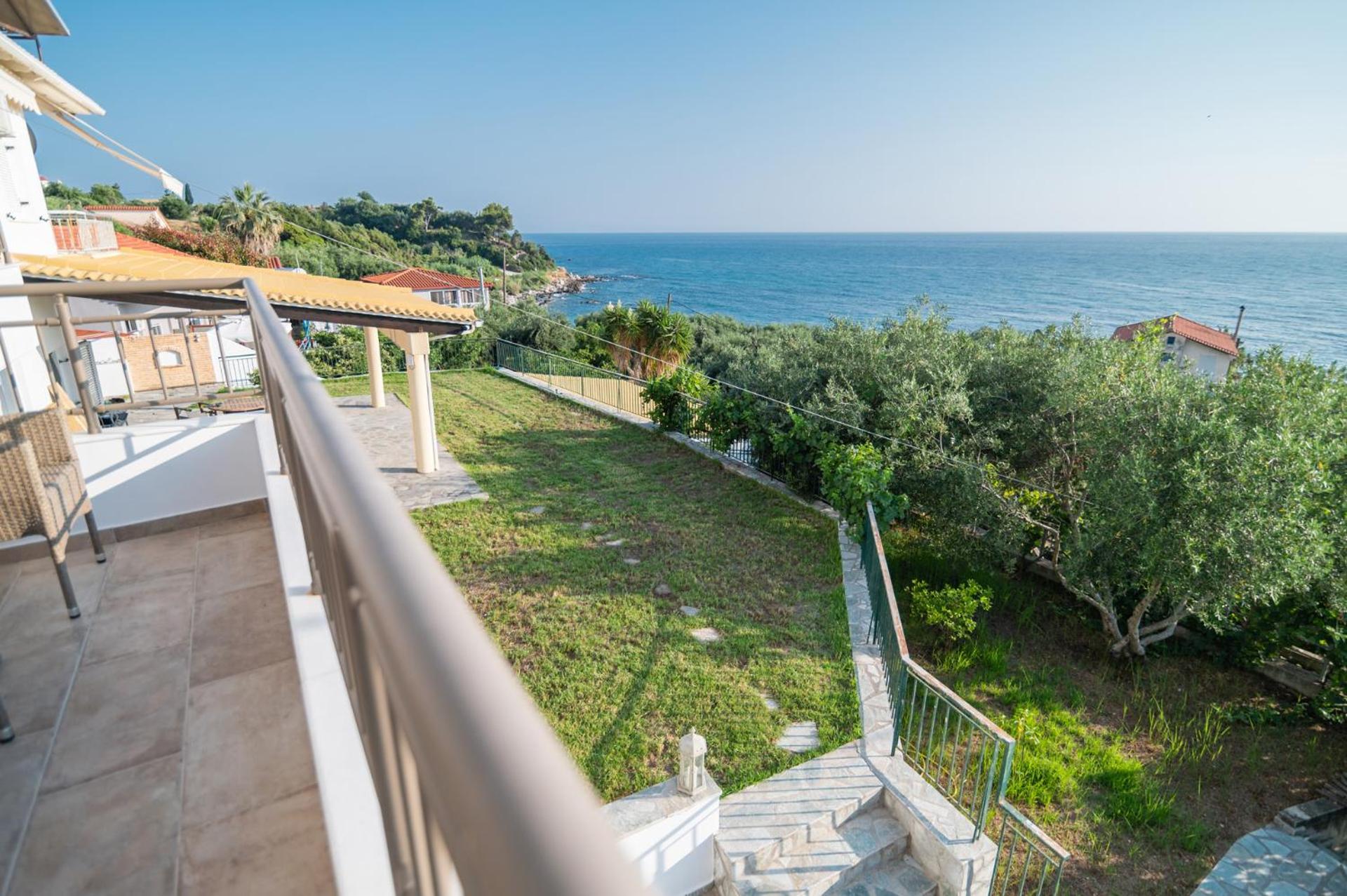 Costa Mare photo 5
