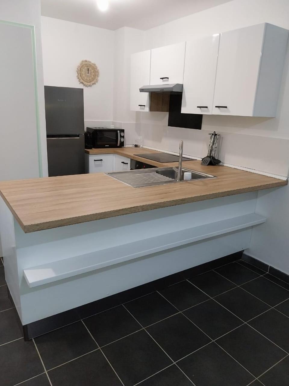 Charmant appartement dans résidence privée view 5