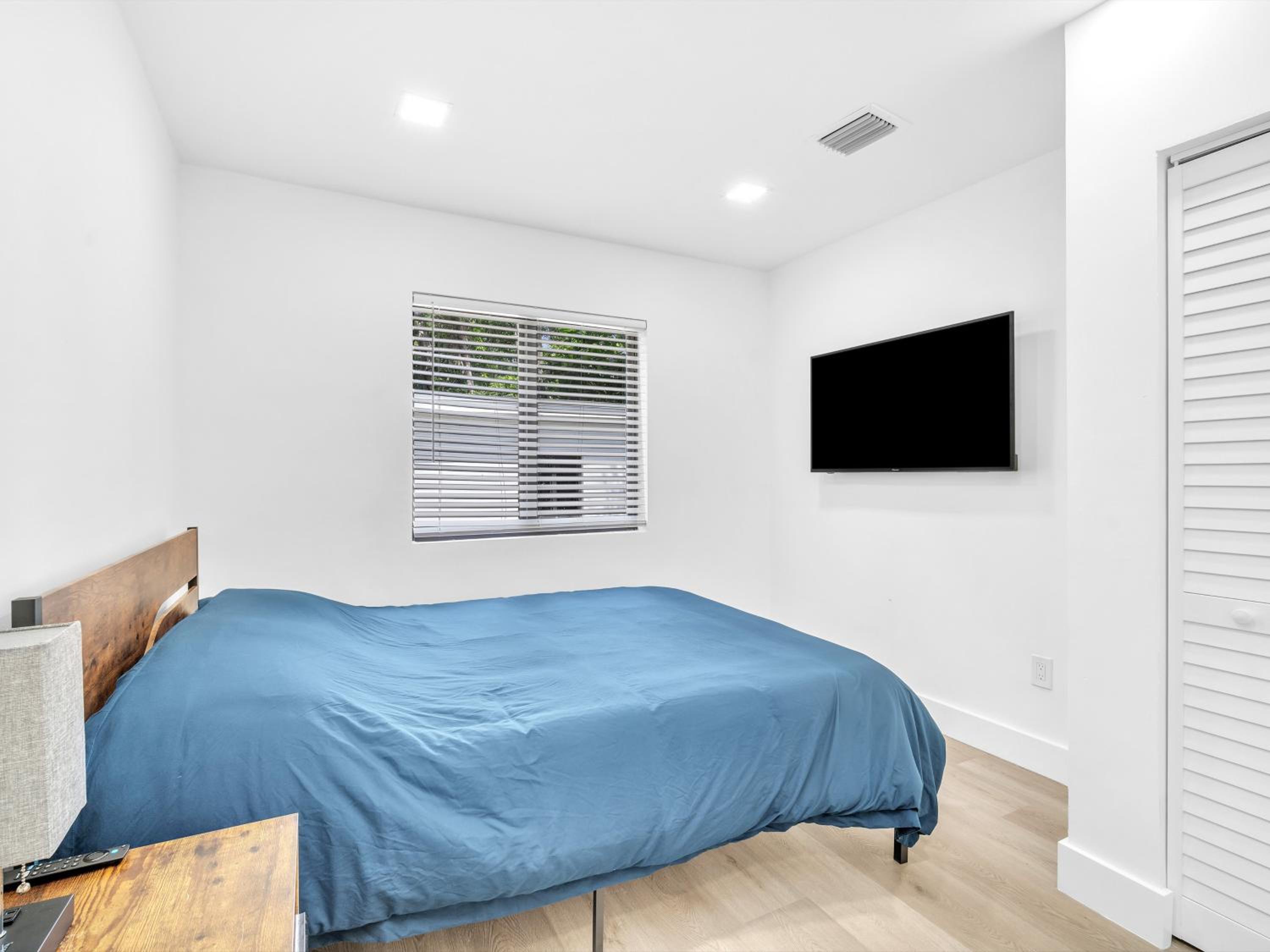 Upscale 3 Bedroom House in Centric Location - in Miami Shores