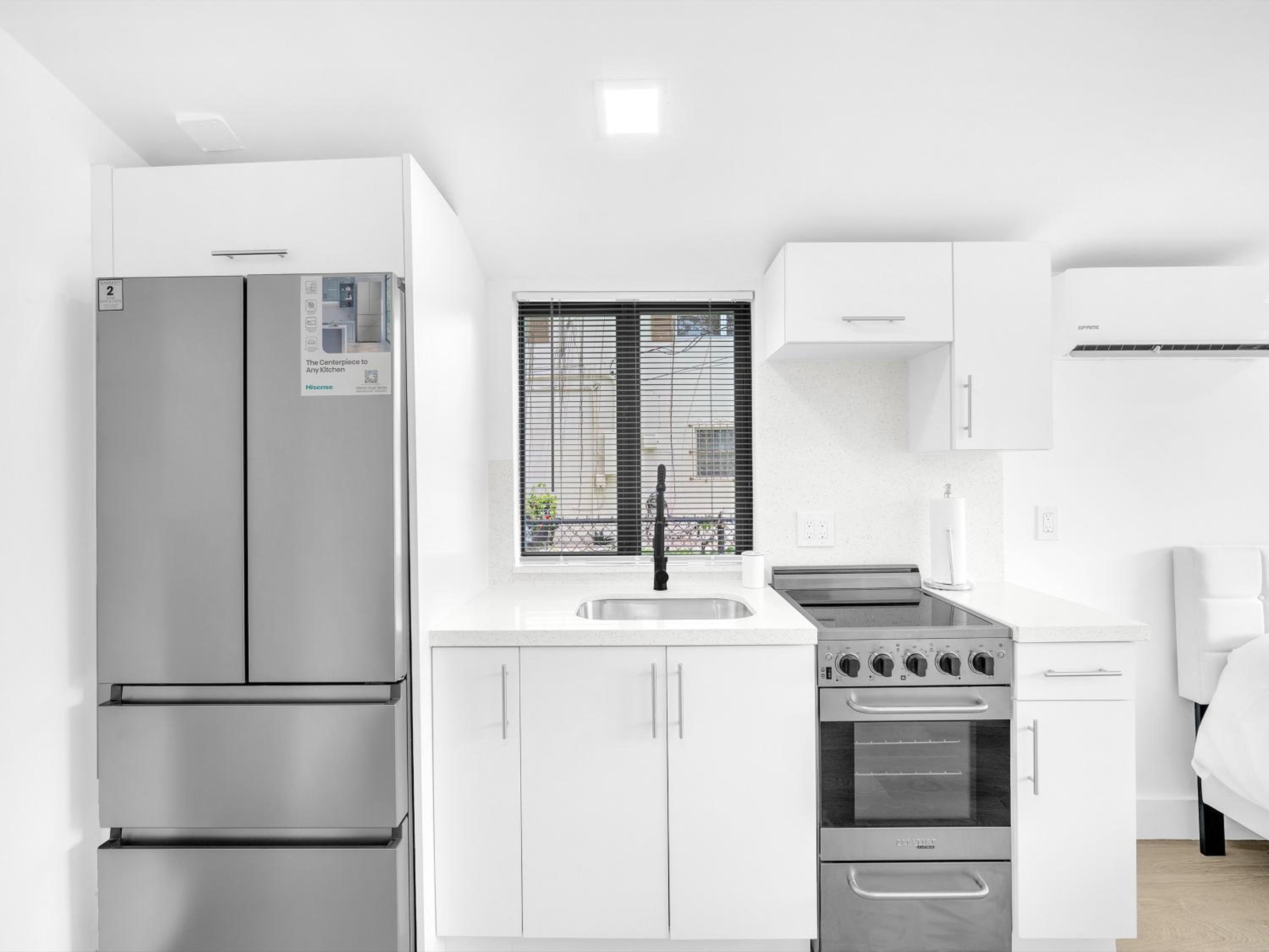 Elegant & Brand New Studio in Prime Location
