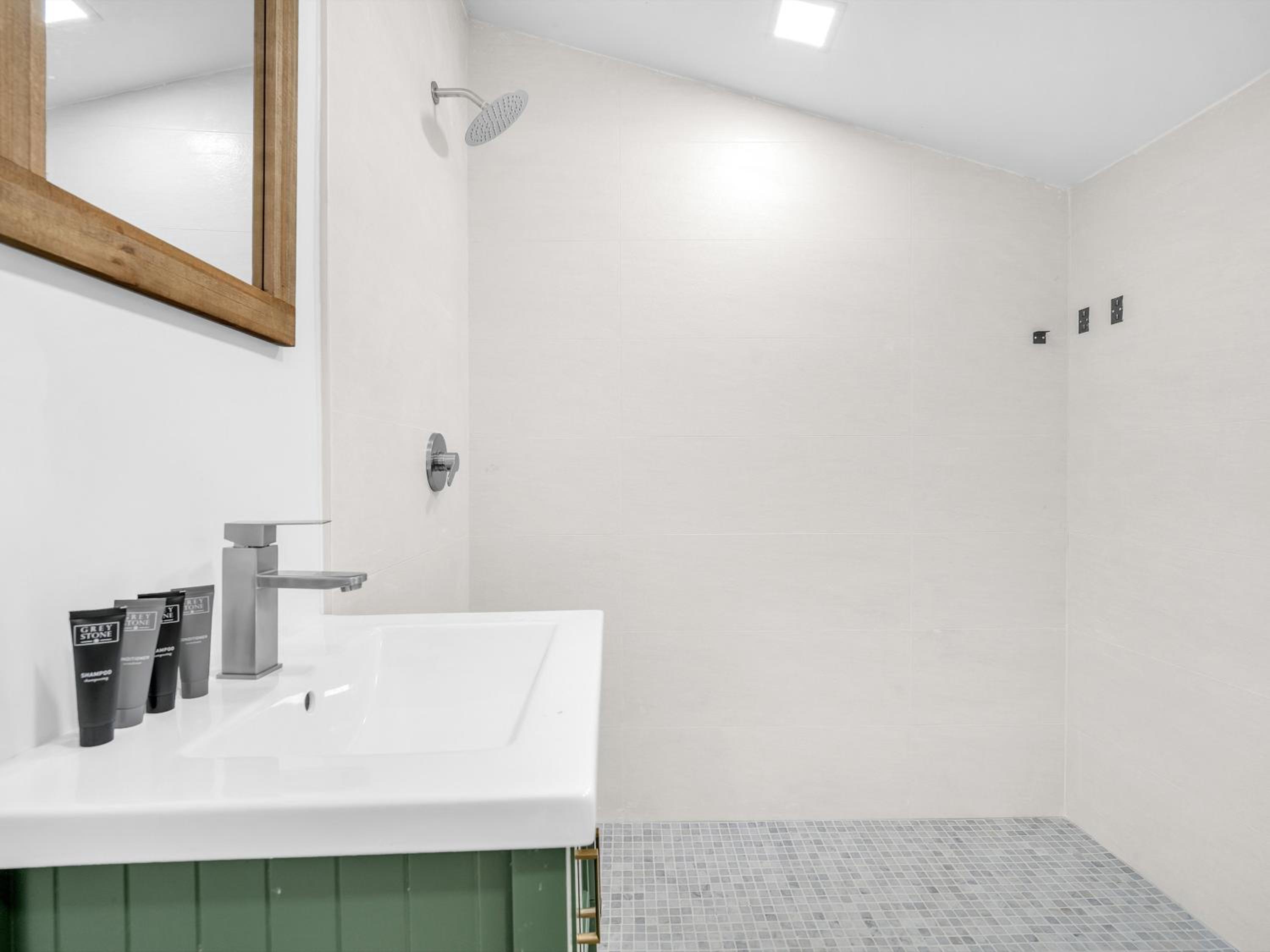 Elegant & Brand New Studio in Prime Location