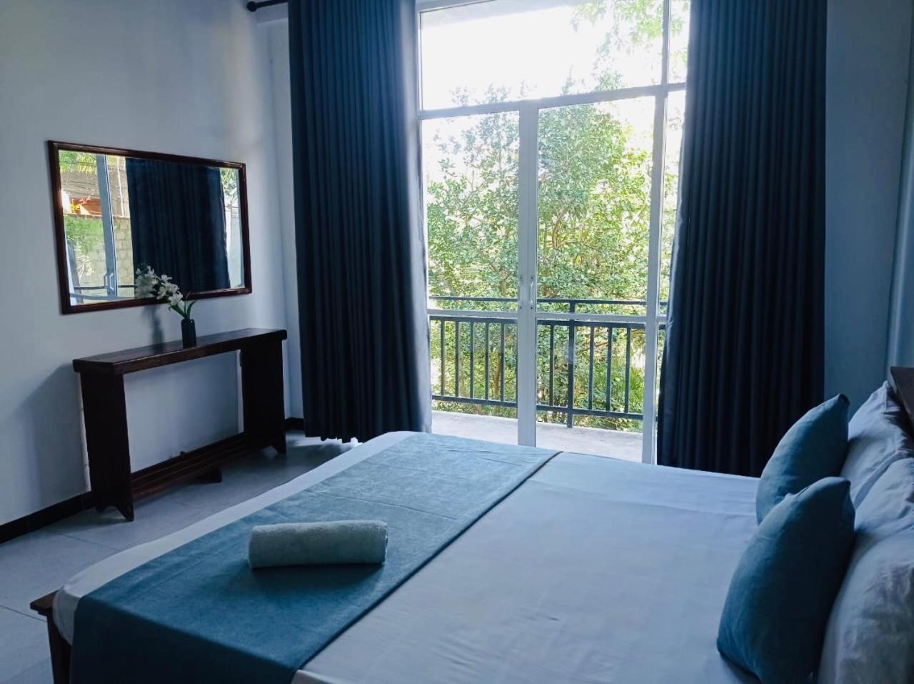 kandy hill villa