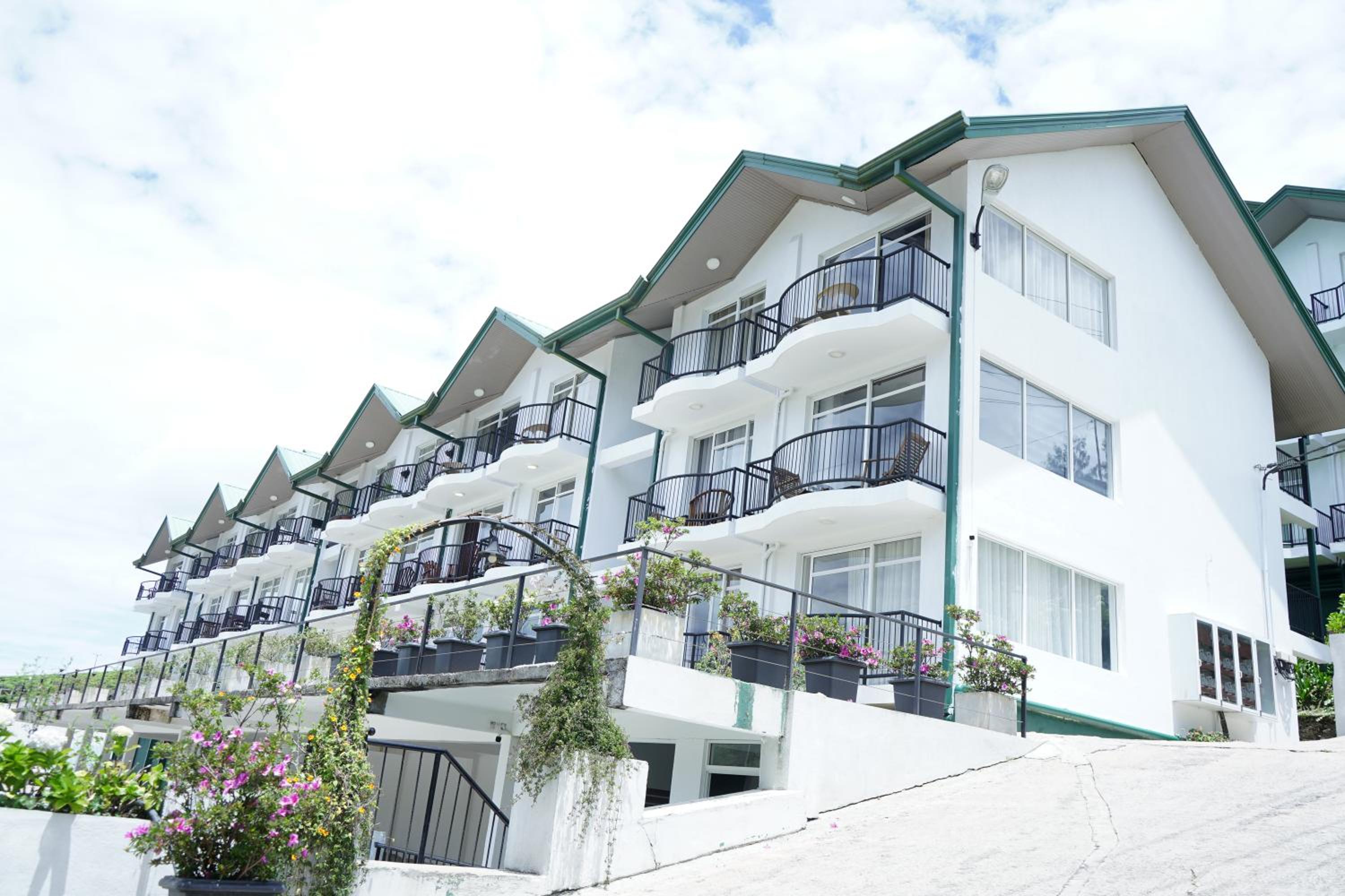 Supper Luxury Condos