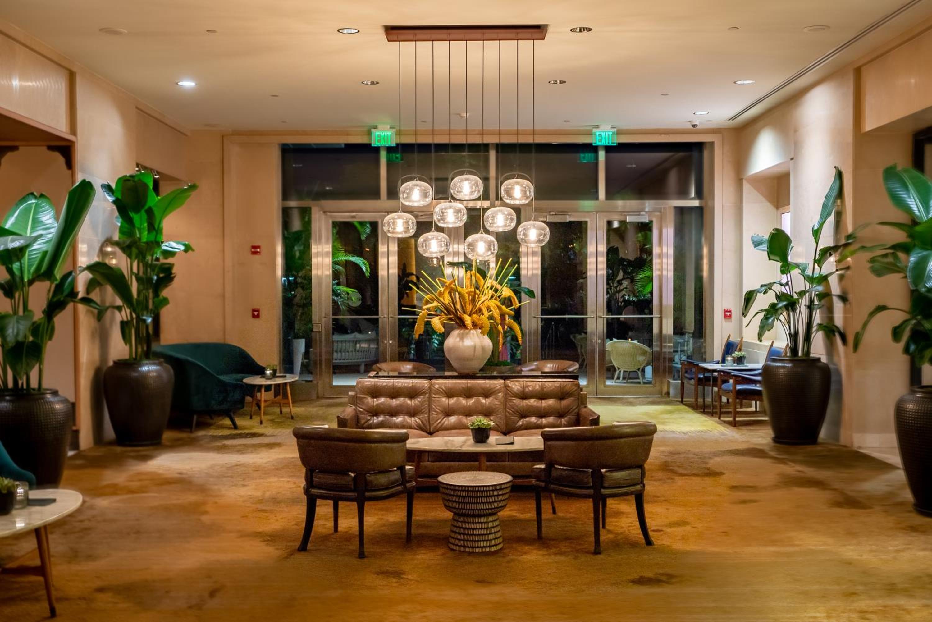 2 Bedroom OR King Studio Suites Four Seasons Hotel Miami Free Wi-Fi & Free Parking