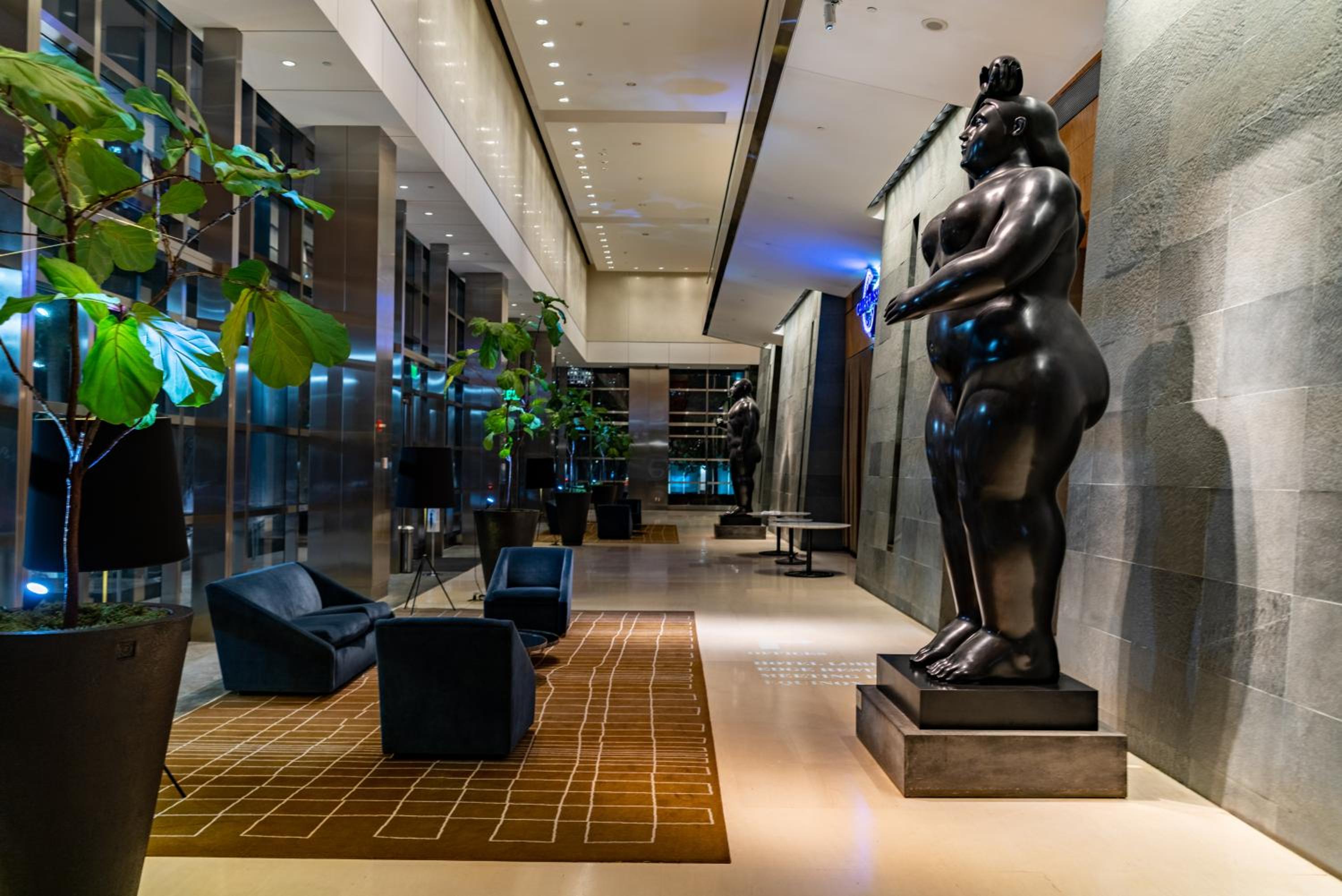 2 Bedroom OR King Studio Suites Four Seasons Hotel Miami Free Wi-Fi & Free Parking