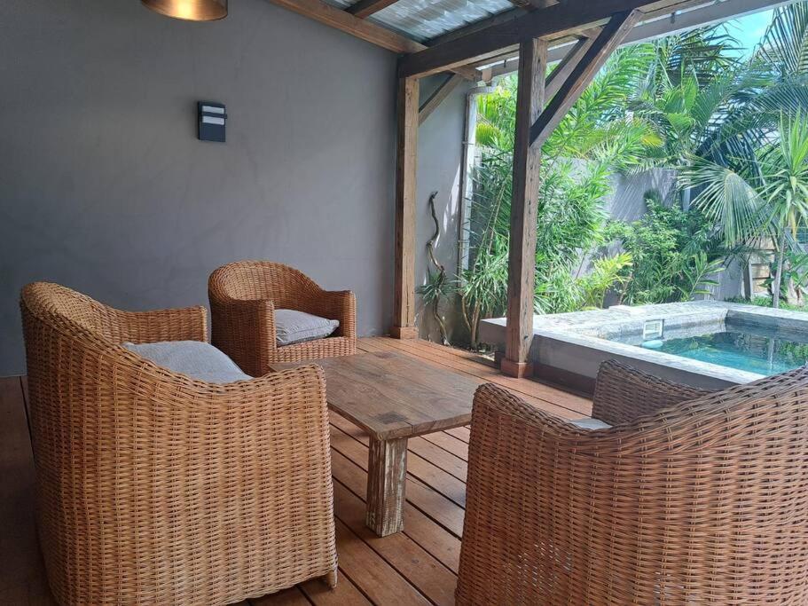 Tropical 3-bedrooms Coastal Residence Creolia view 3