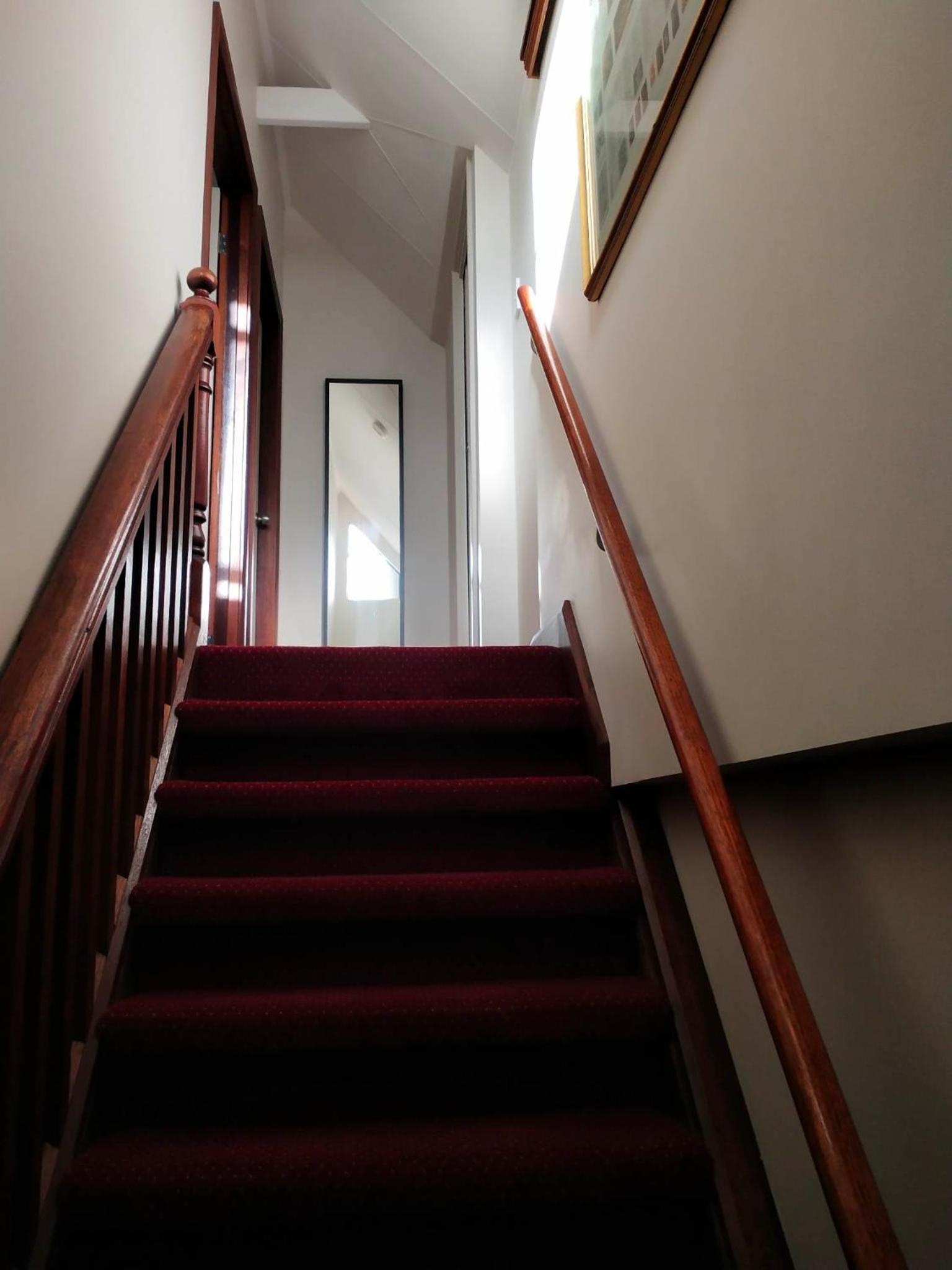 Snow-white's 2 bedroom City heart Cottage in Perth 6000