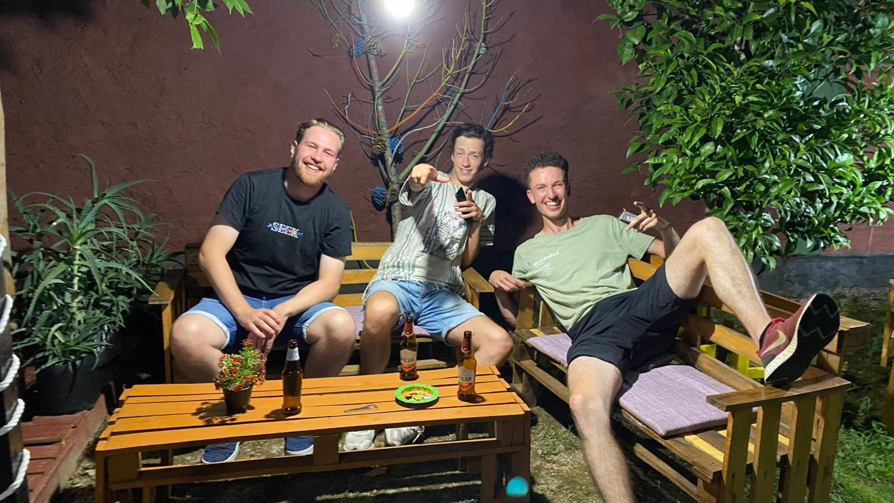 The Hood Hostel & Day Tours