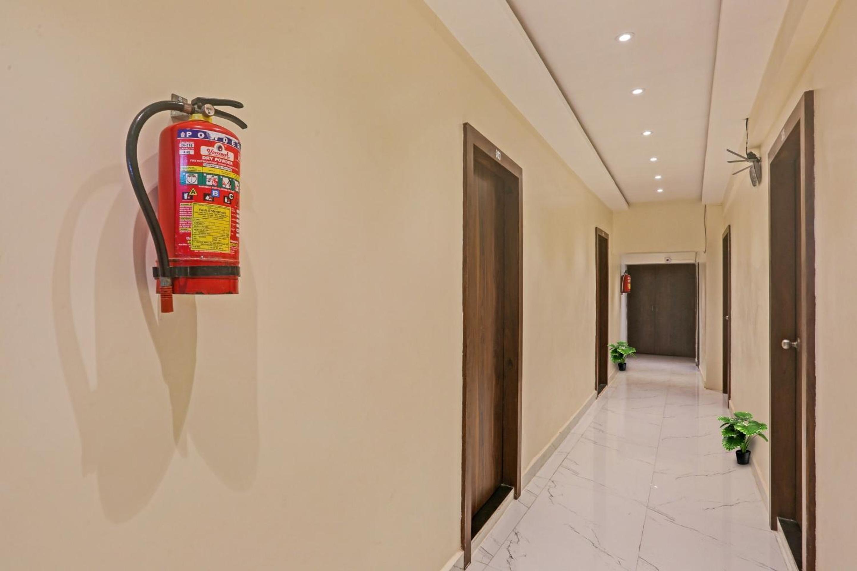 Hotel O Nandi Palace Lodging And Boarding view 3