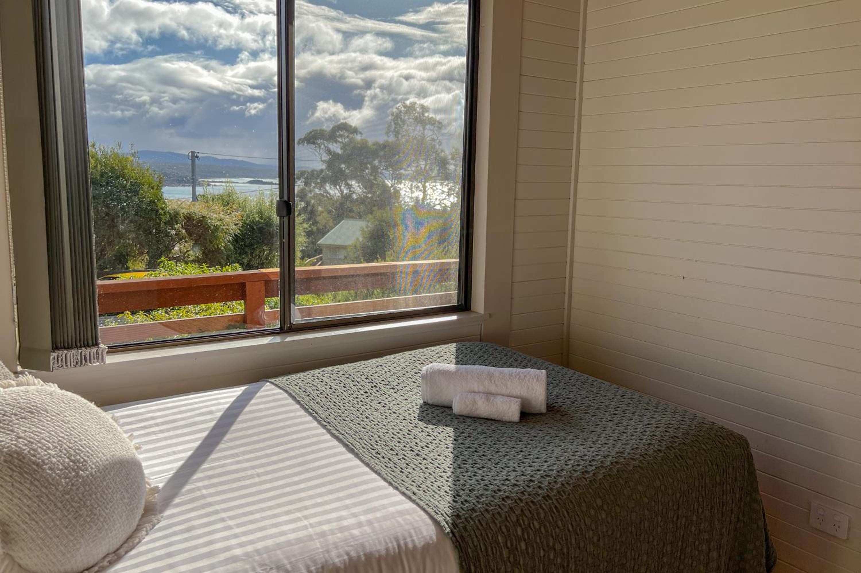 HEXAGON BEACH HOUSE Binalong Bay of Fires Views