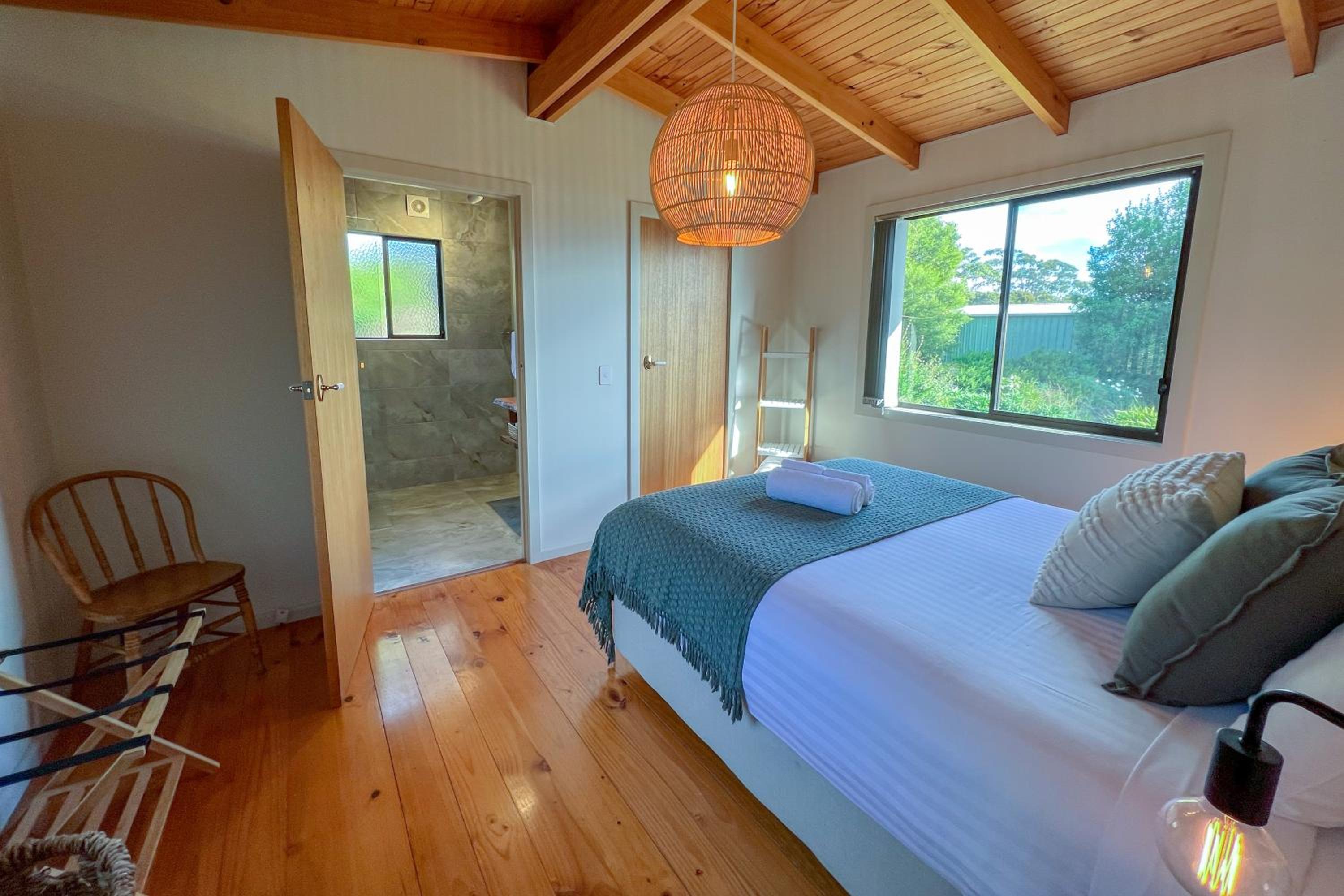 HEXAGON BEACH HOUSE Binalong Bay of Fires Views