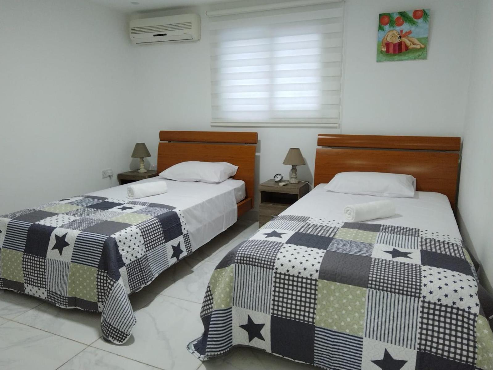 Seafront - 2 bedroom Modern