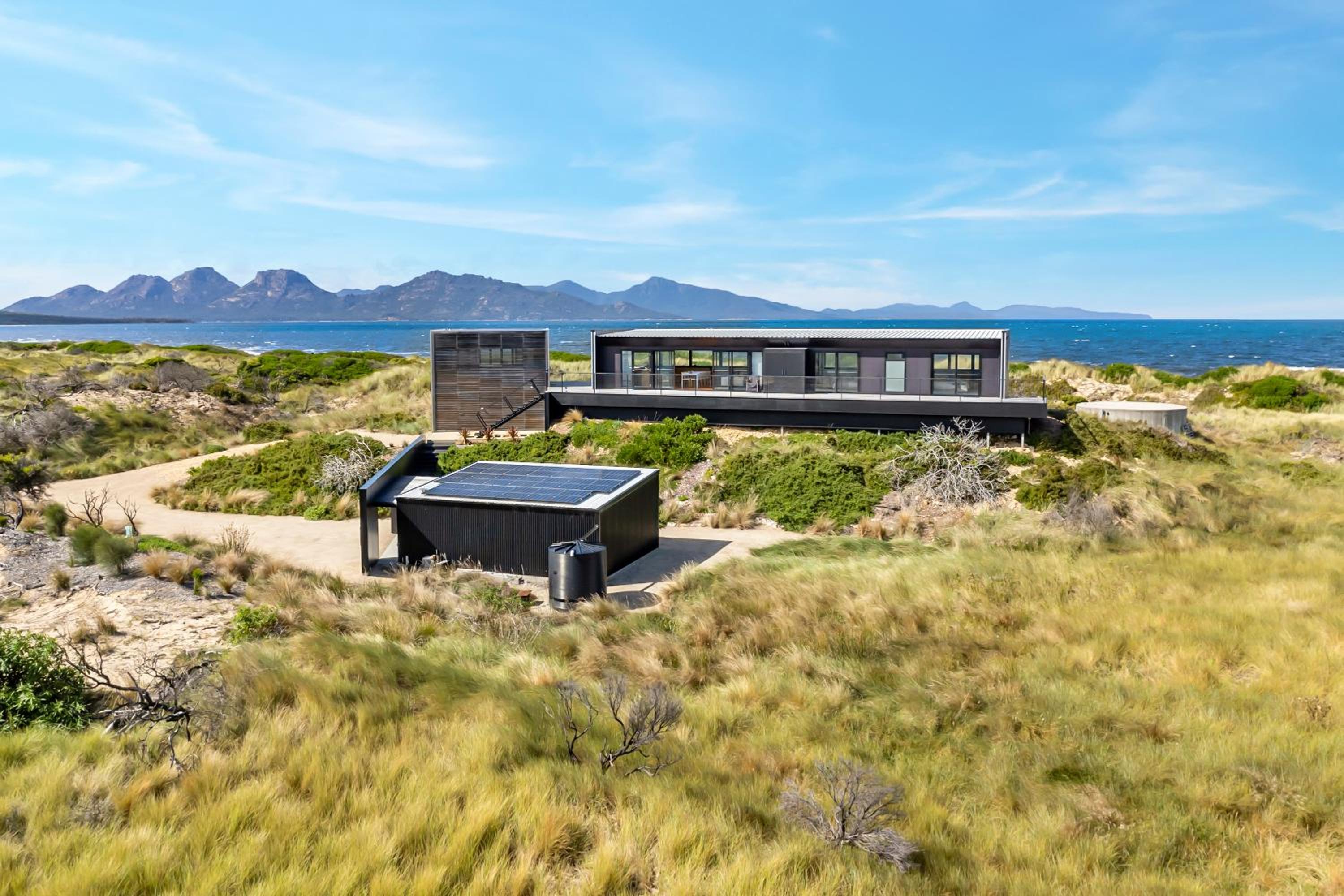 Elements - Freycinet Holiday Houses