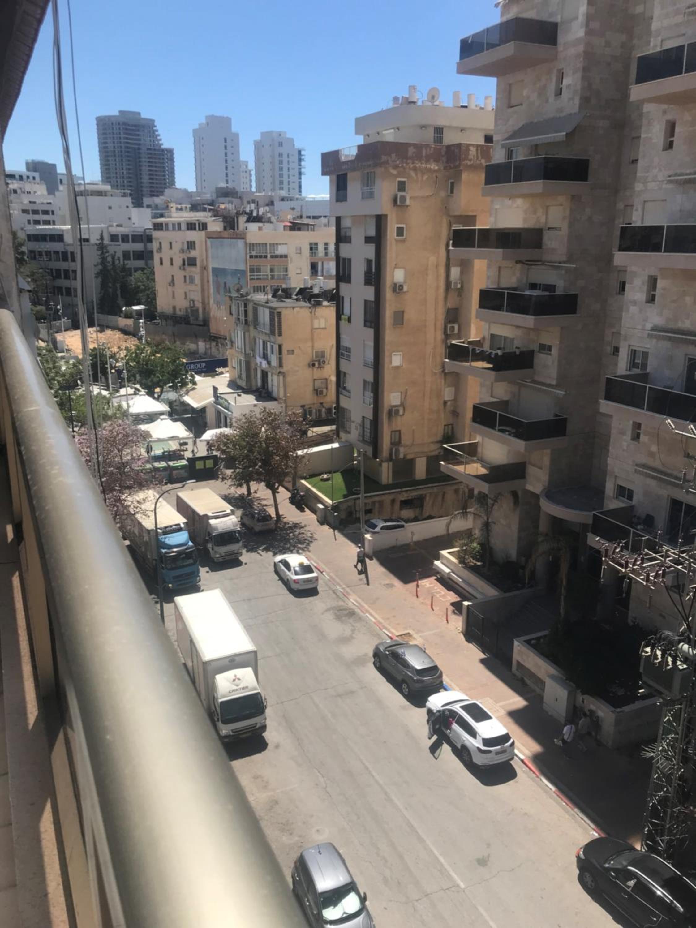 Grand appartement 7 personnes NETANYA proximité immédiate kikar plage immeuble KING KORESH view 4