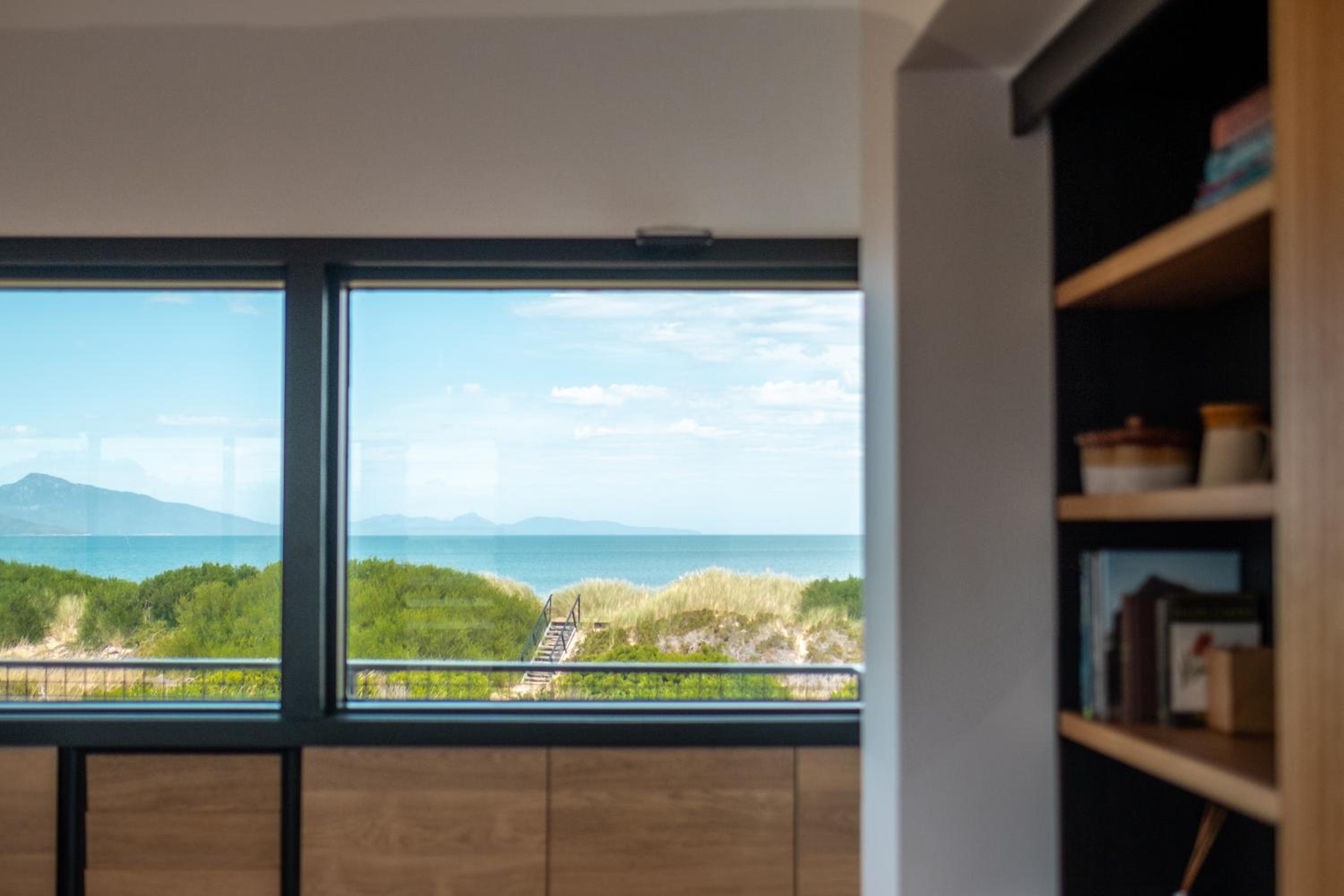 Elements - Freycinet Holiday Houses