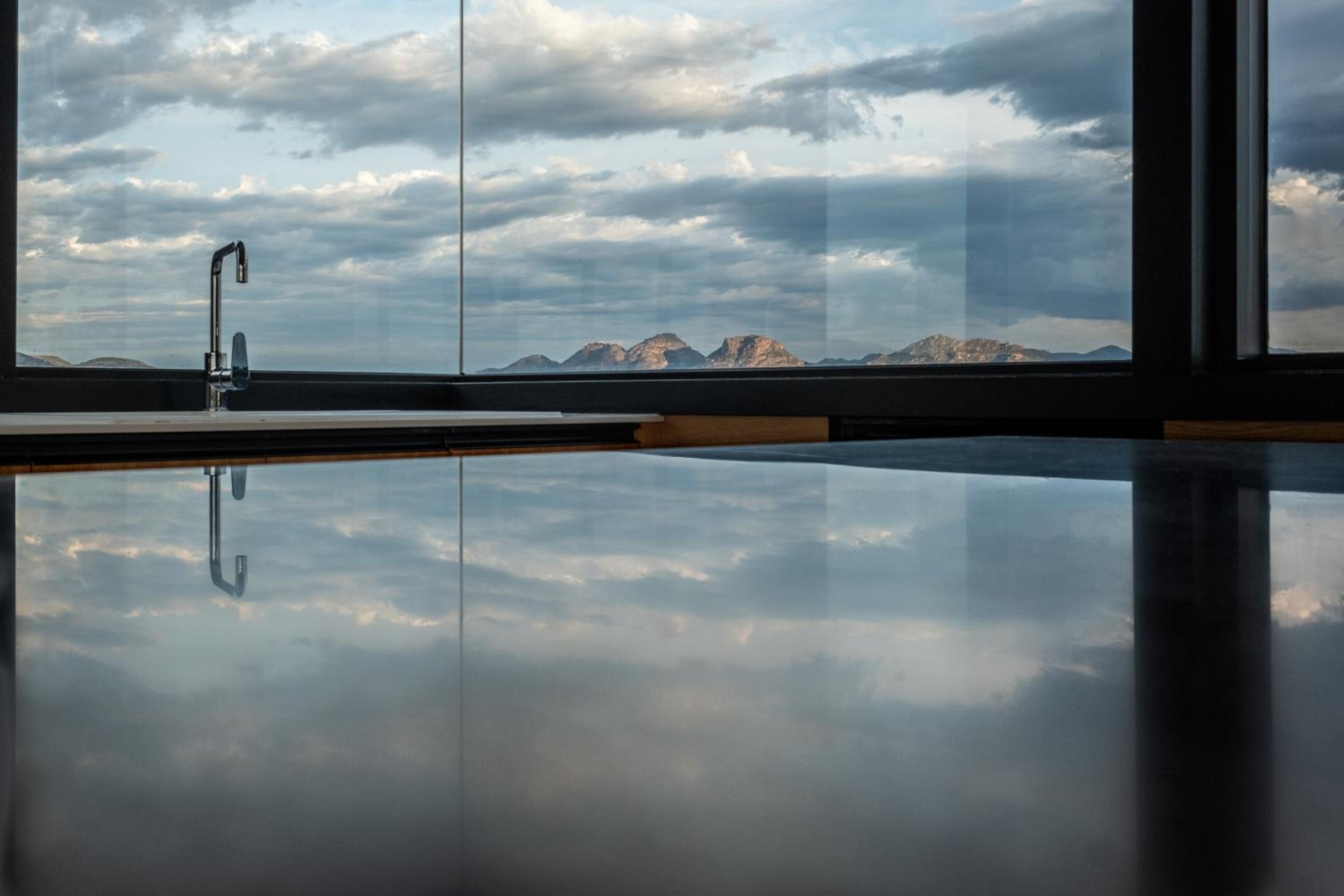 Elements - Freycinet Holiday Houses