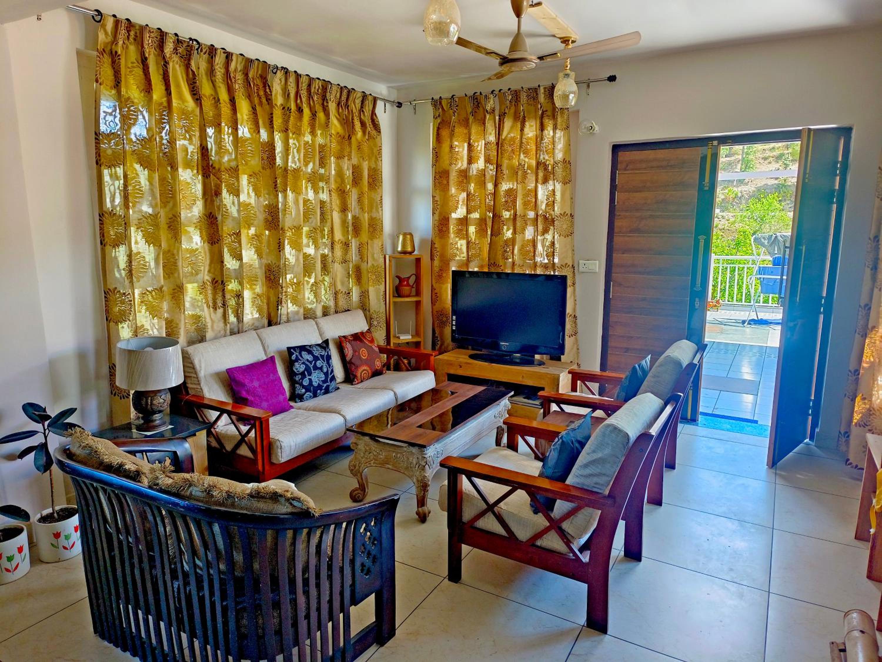 WindyRidge 4 Bedrooms Holiday Home view 5