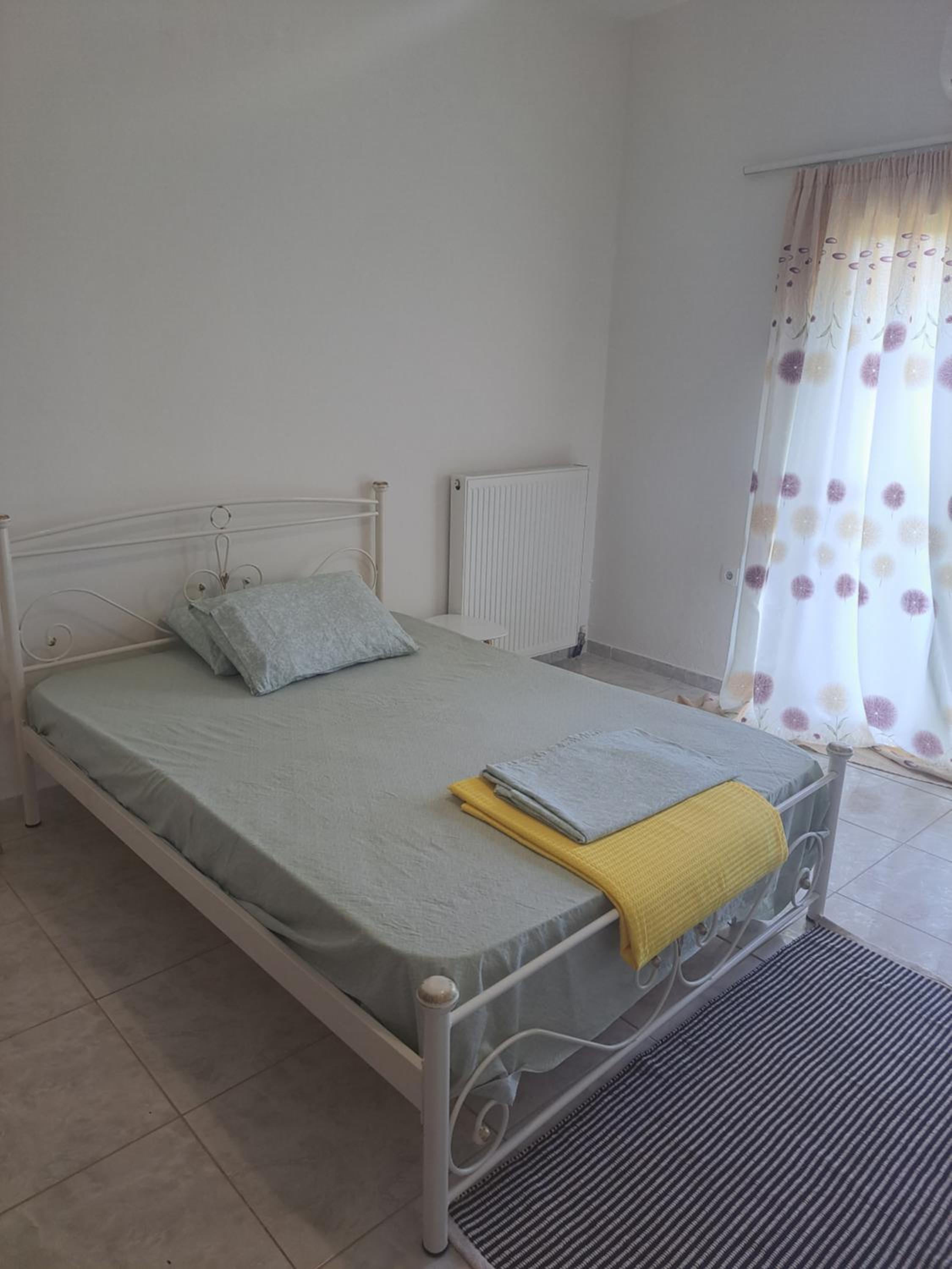 Stathis Rooms