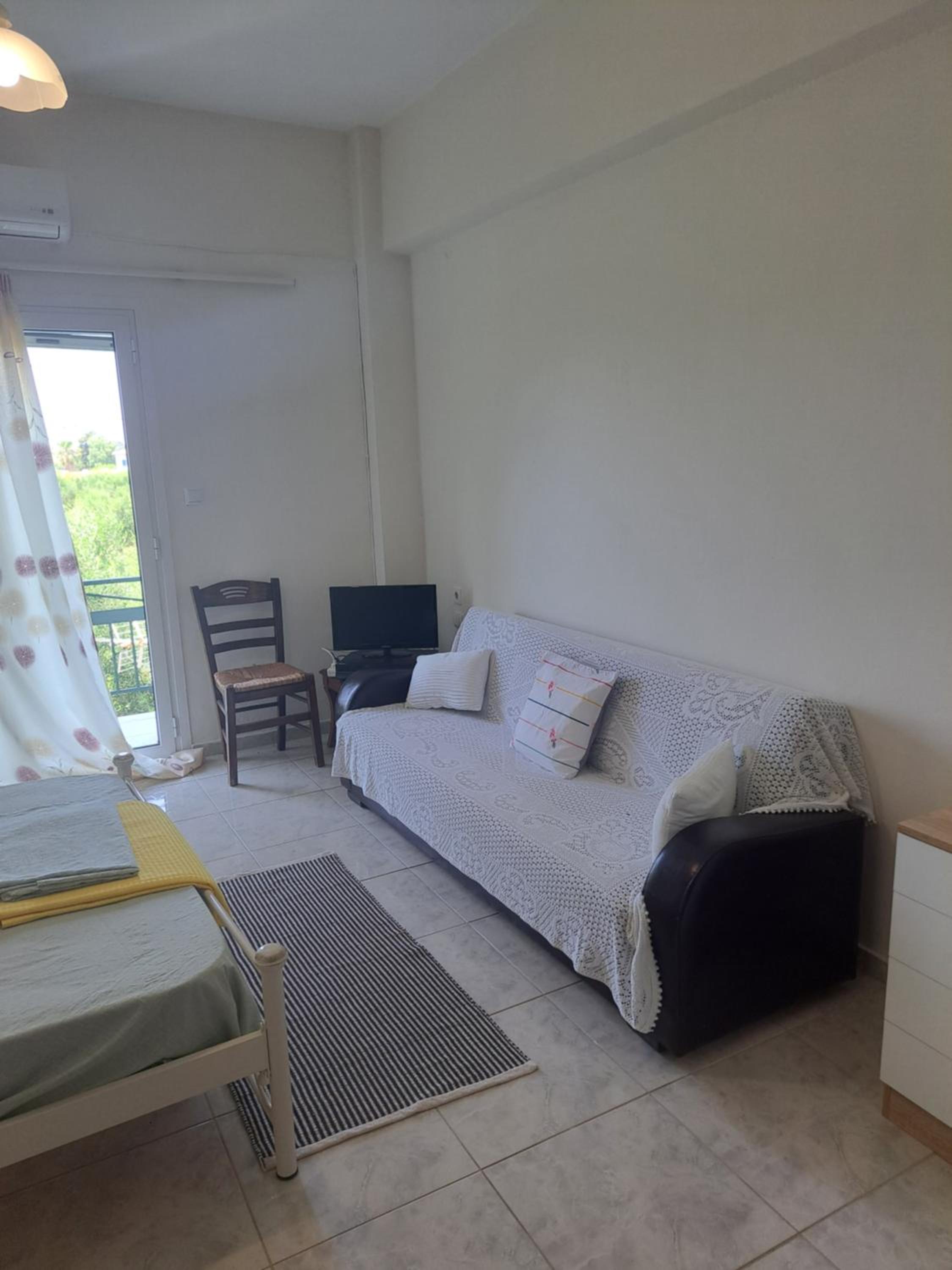 Stathis Rooms