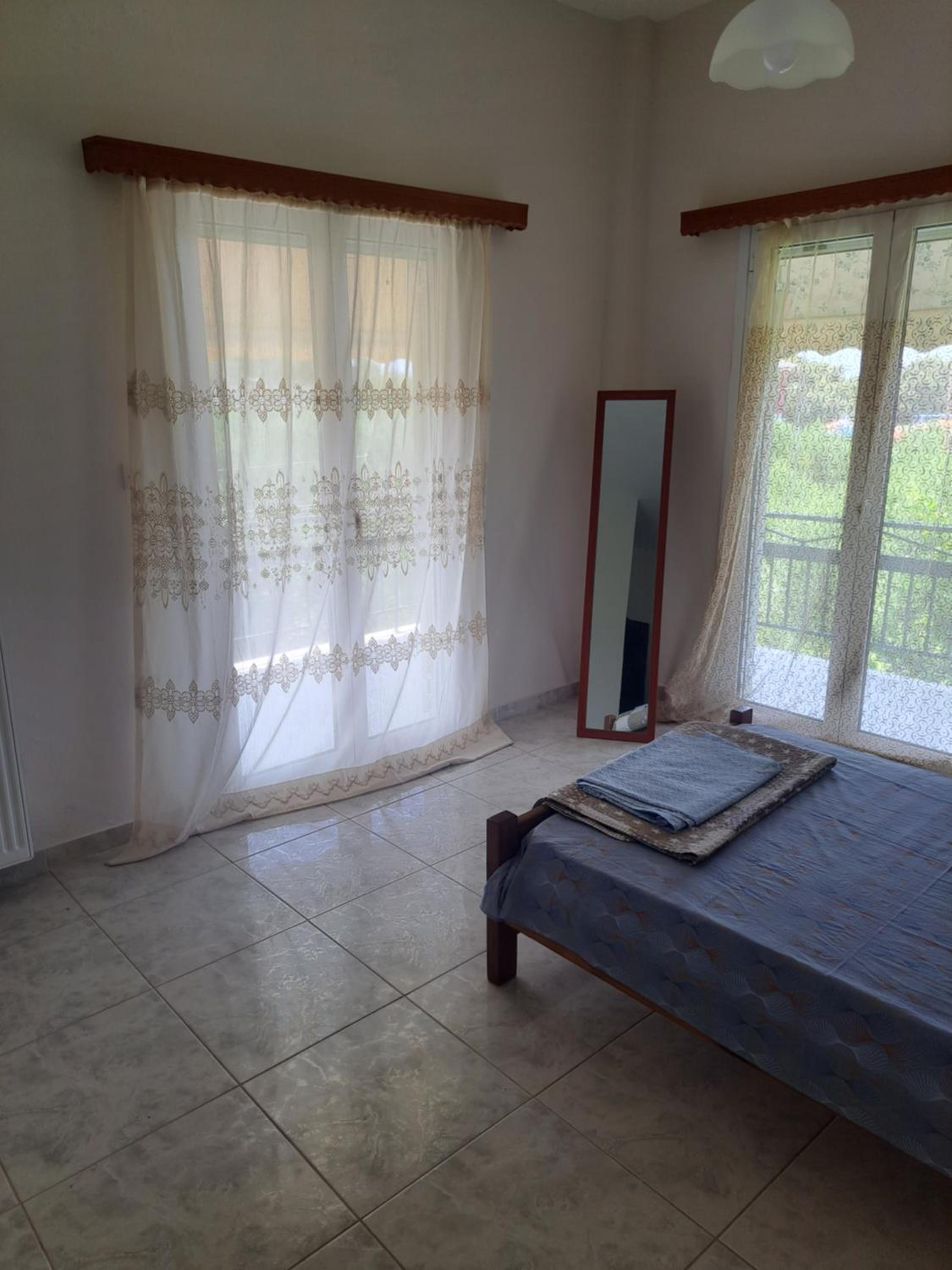 Stathis Rooms