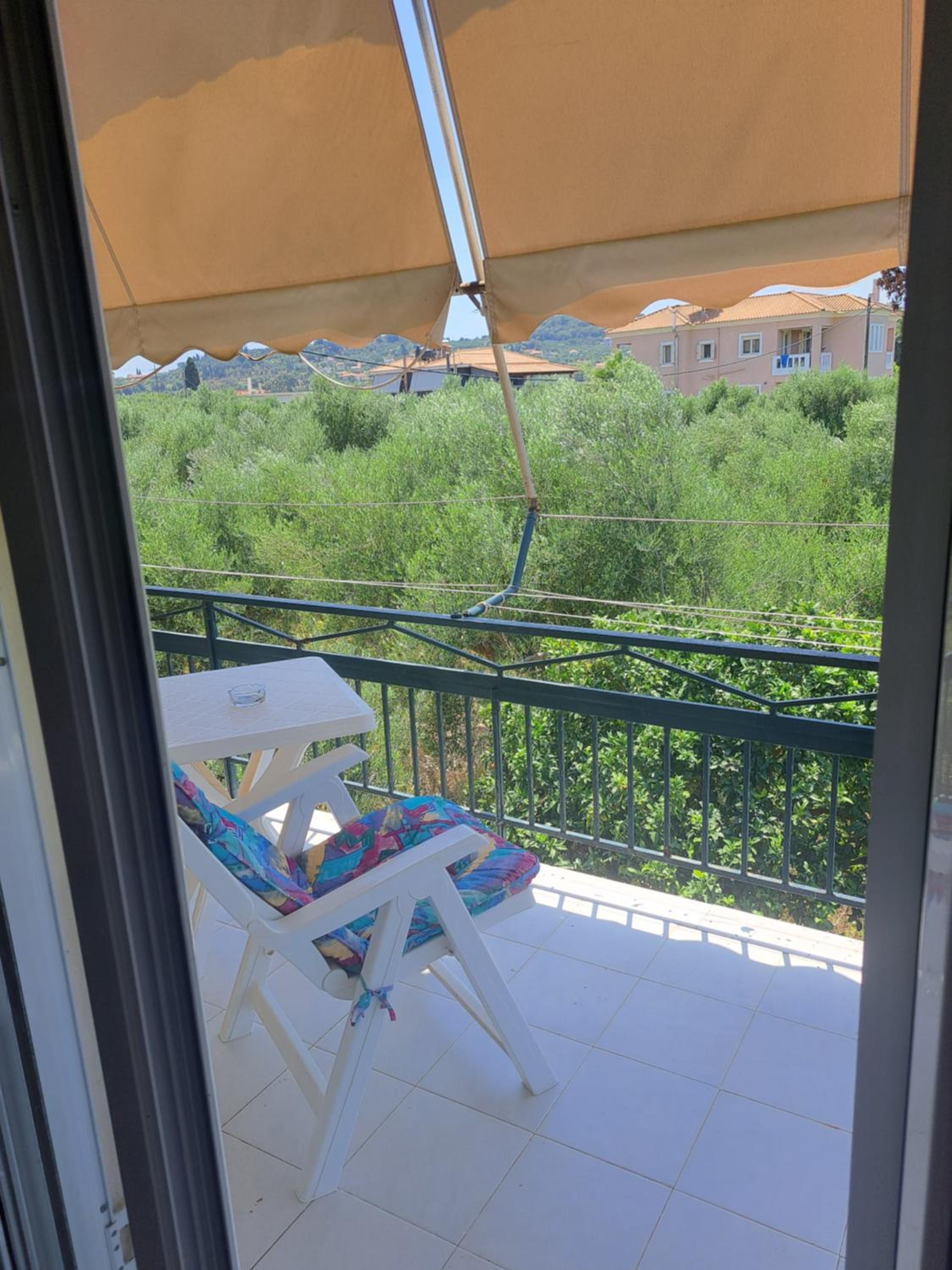 Stathis Rooms