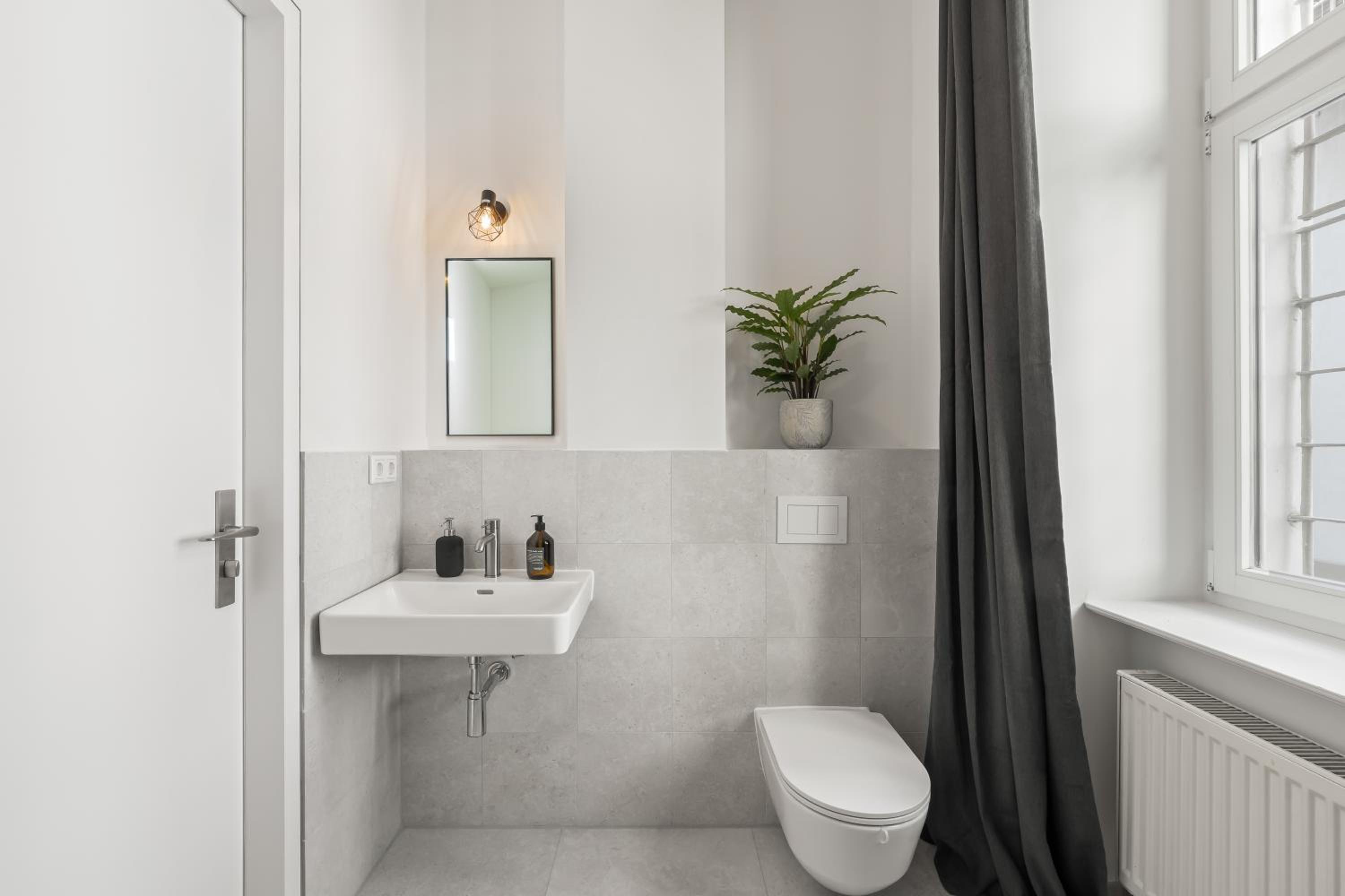 The Straßburger, stylish 3 BR apartment in Mitte, group & family friendly, 4- 6 Guests