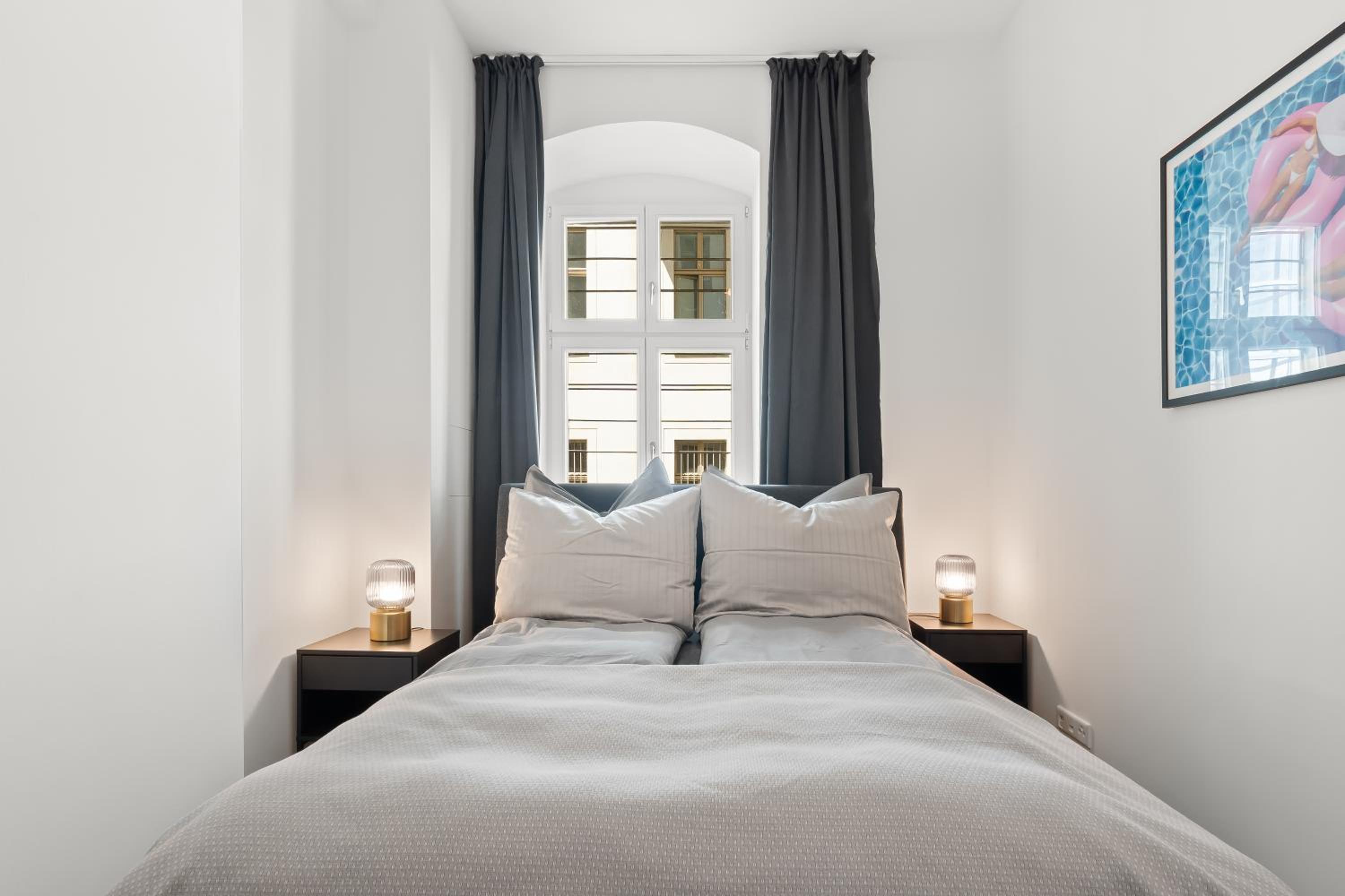 The Straßburger, stylish 3 BR apartment in Mitte, group & family friendly, 4- 6 Guests
