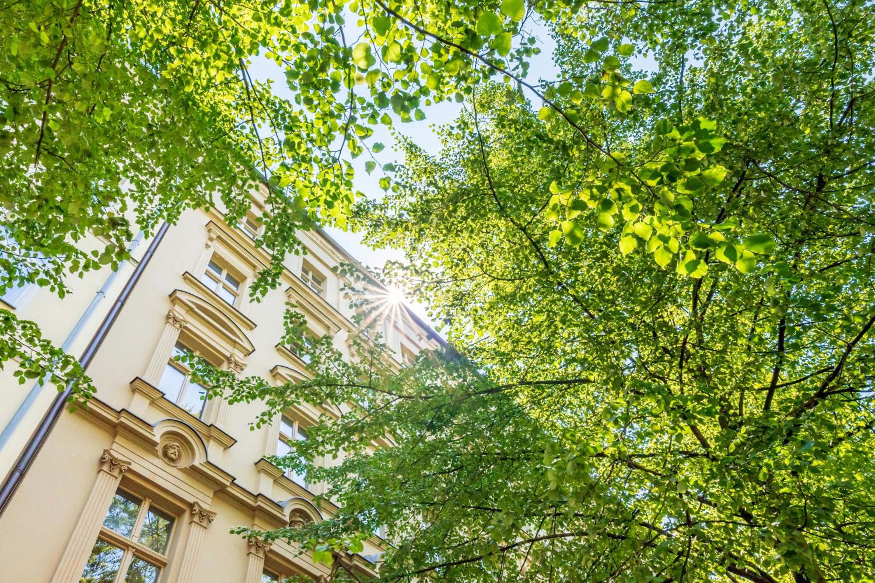 The Straßburger, stylish 3 BR apartment in Mitte, group & family friendly, 4- 6 Guests