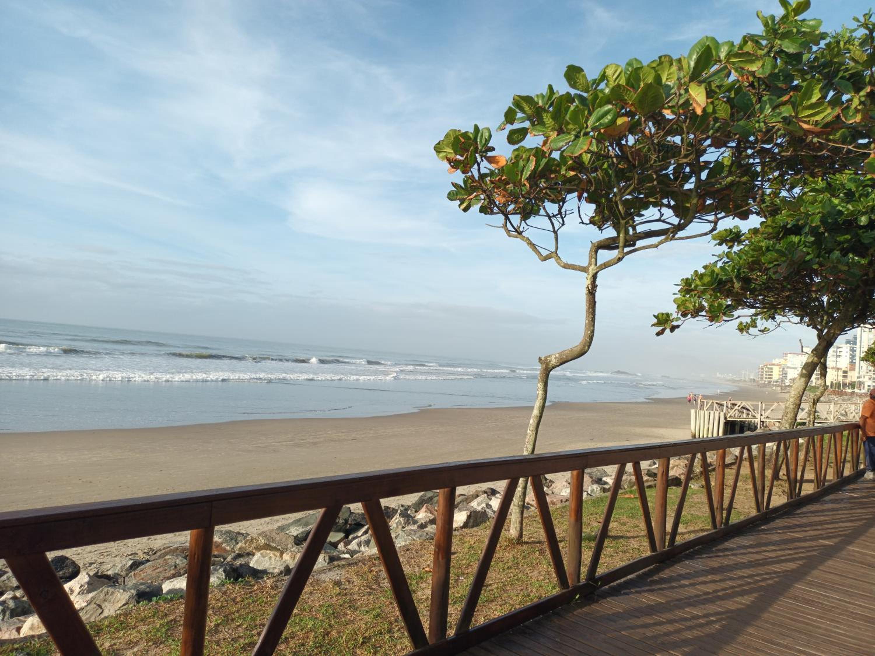 Casa 600mt da praia, com 3 quartos sendo 2 suites Gravatá
