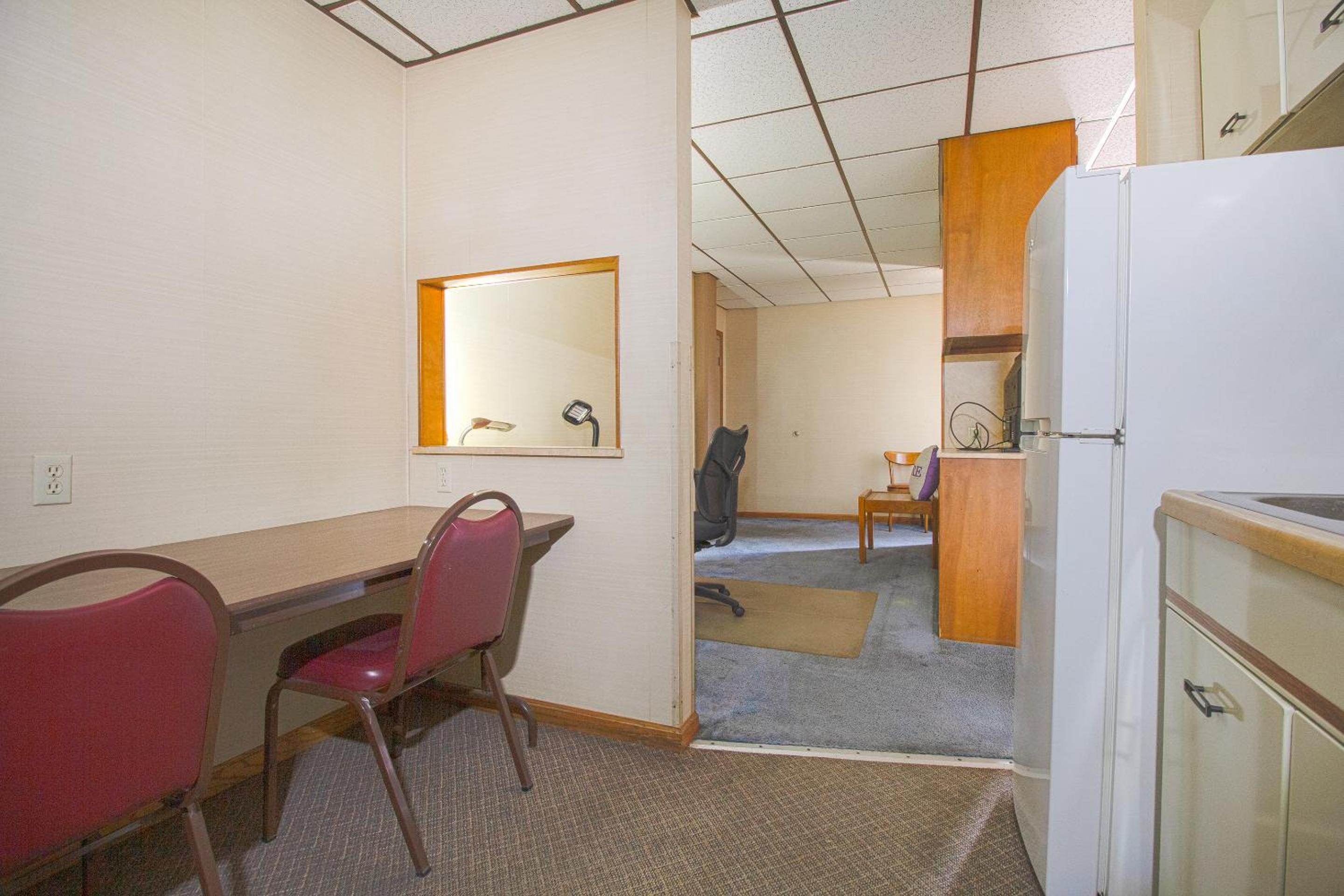 Liberal Vacations - HomeTown Inn By OYO - Liberal, KS - Property Image 56