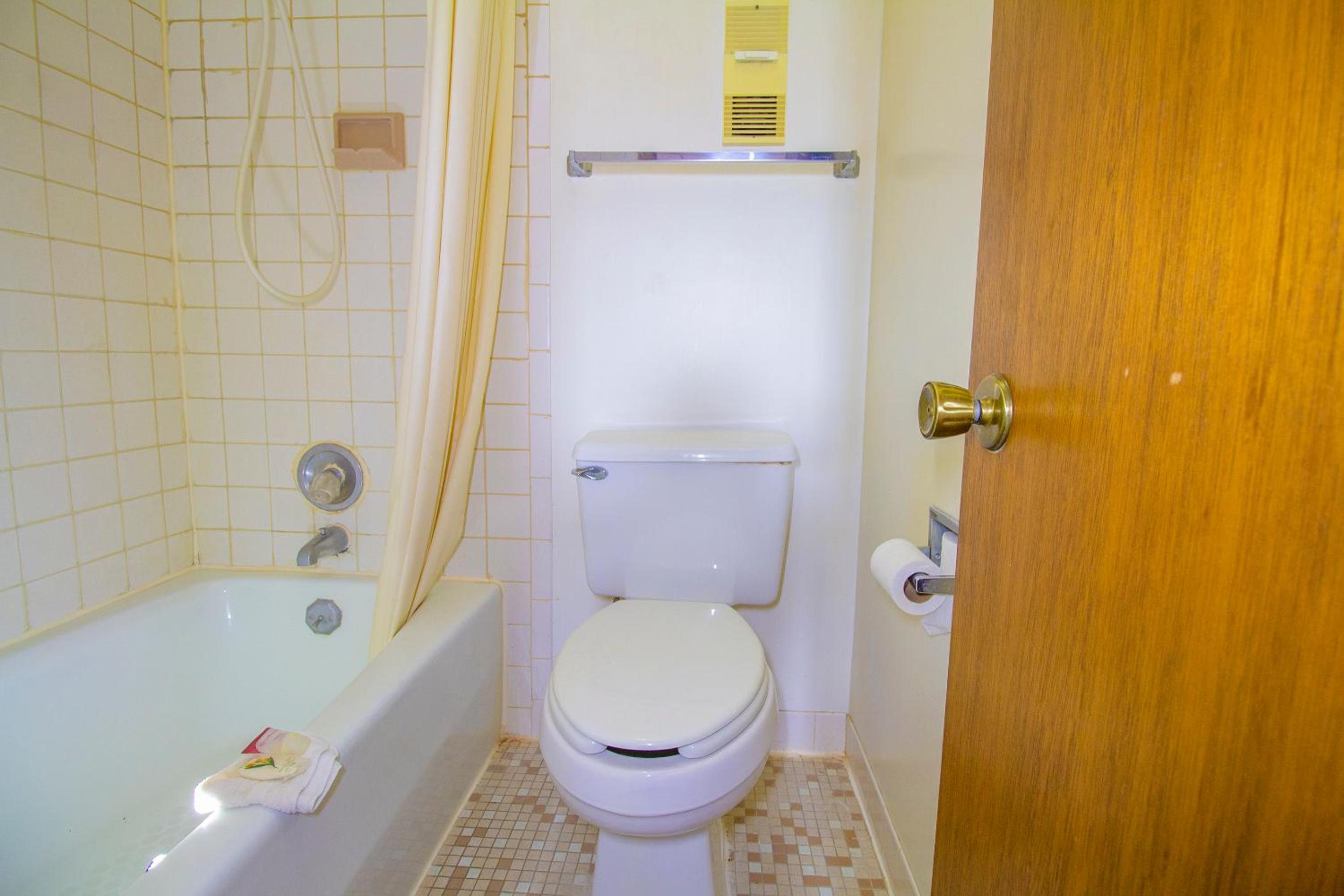 Liberal Vacations - HomeTown Inn By OYO - Liberal, KS - Property Image 59