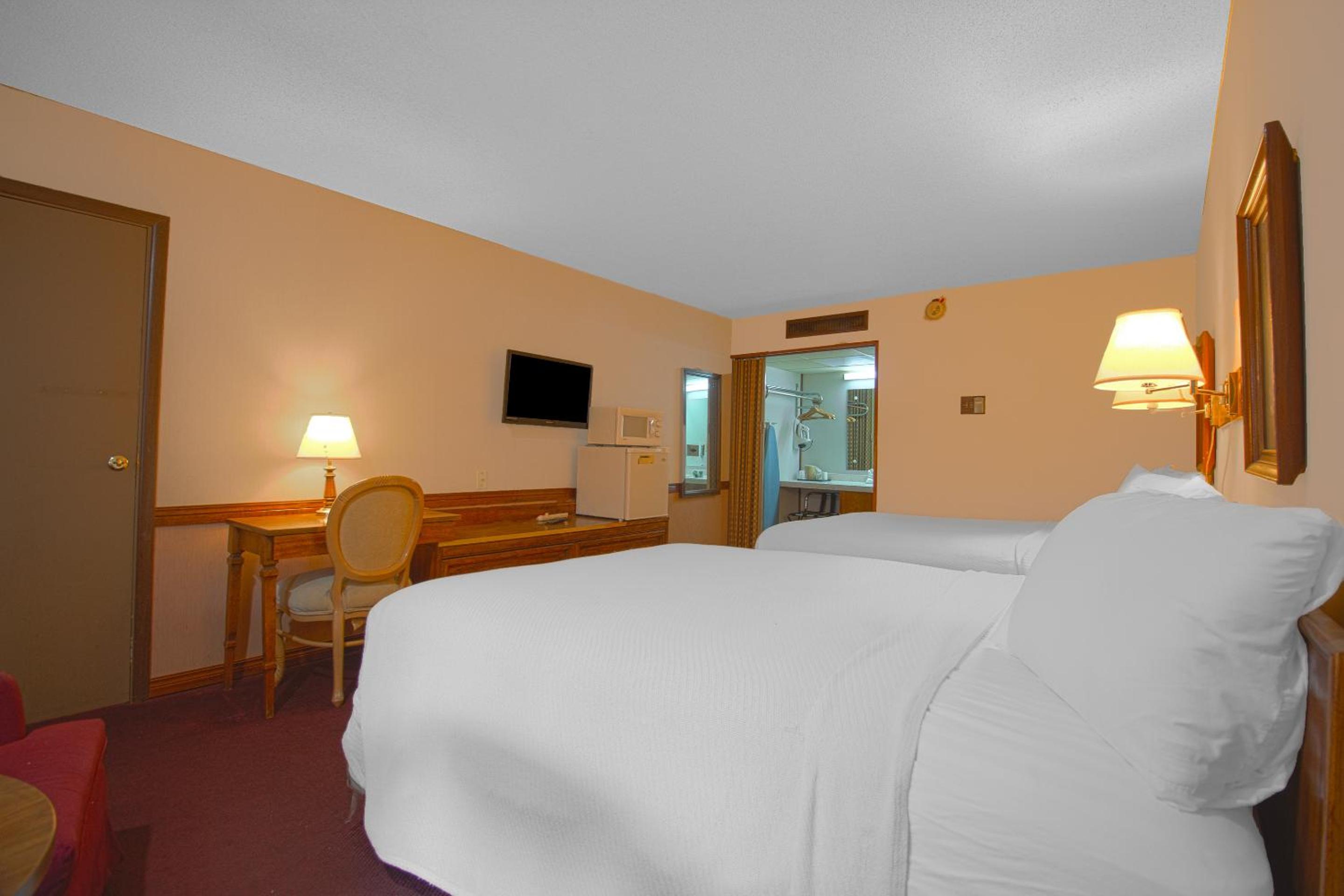 Liberal Vacations - HomeTown Inn By OYO - Liberal, KS - Property Image 12