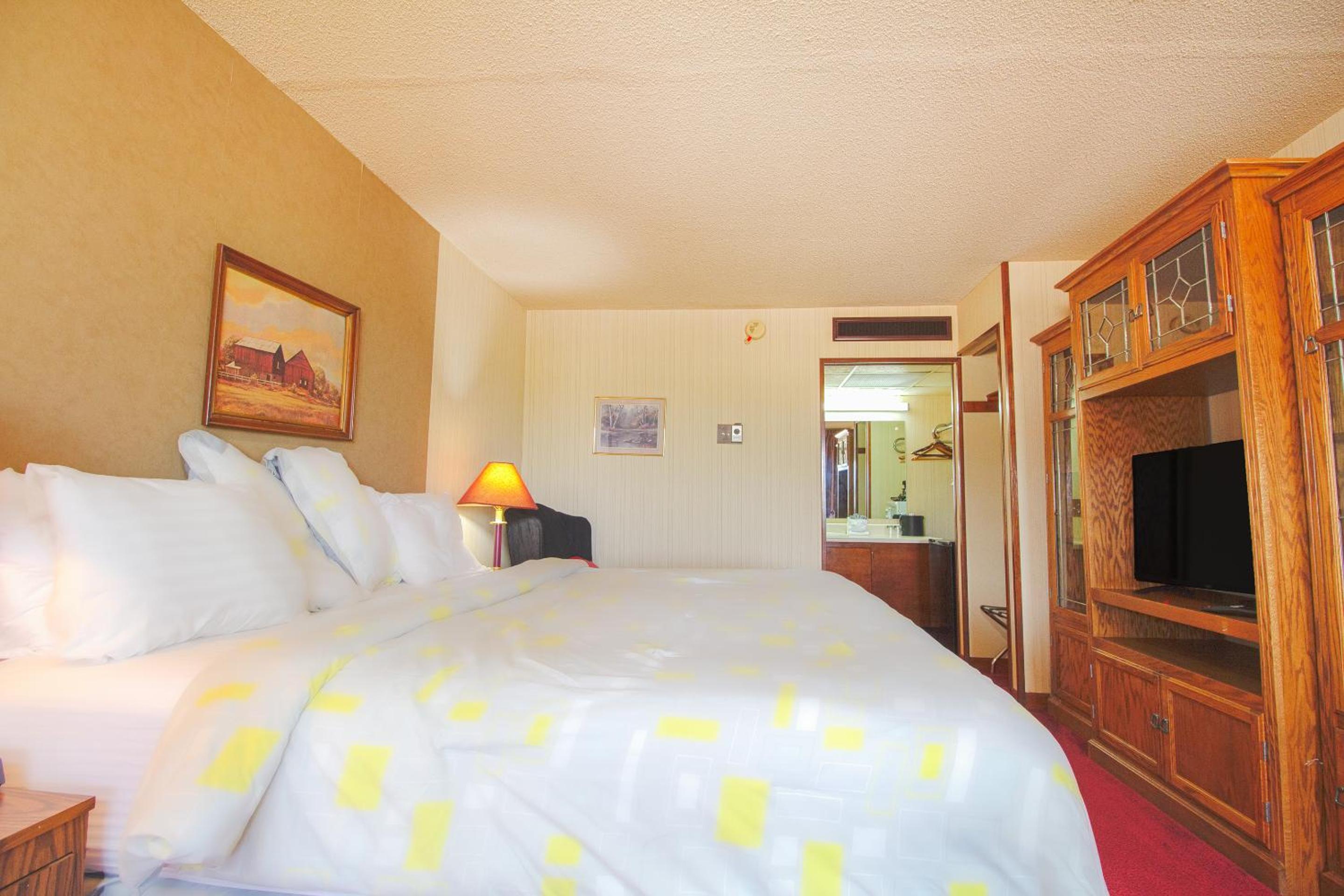 Liberal Vacations - HomeTown Inn By OYO - Liberal, KS - Property Image 5