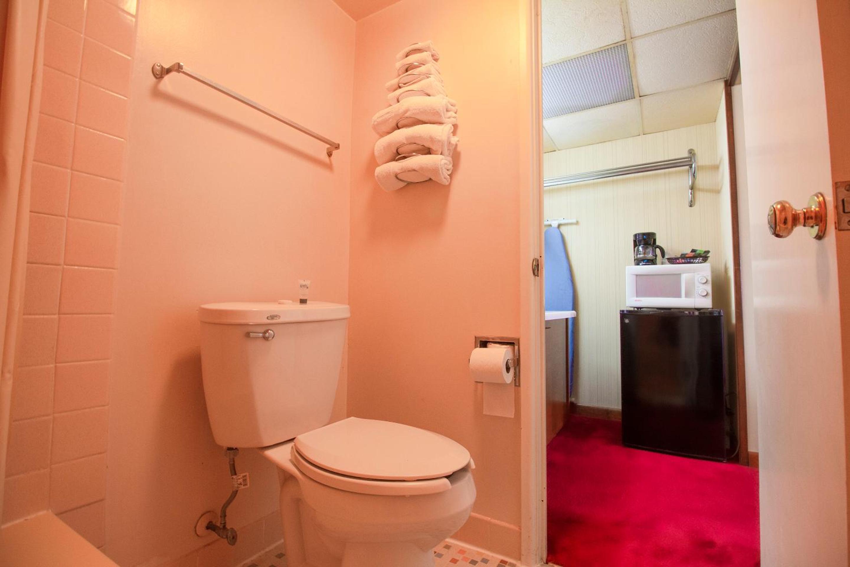 Liberal Vacations - HomeTown Inn By OYO - Liberal, KS - Property Image 35