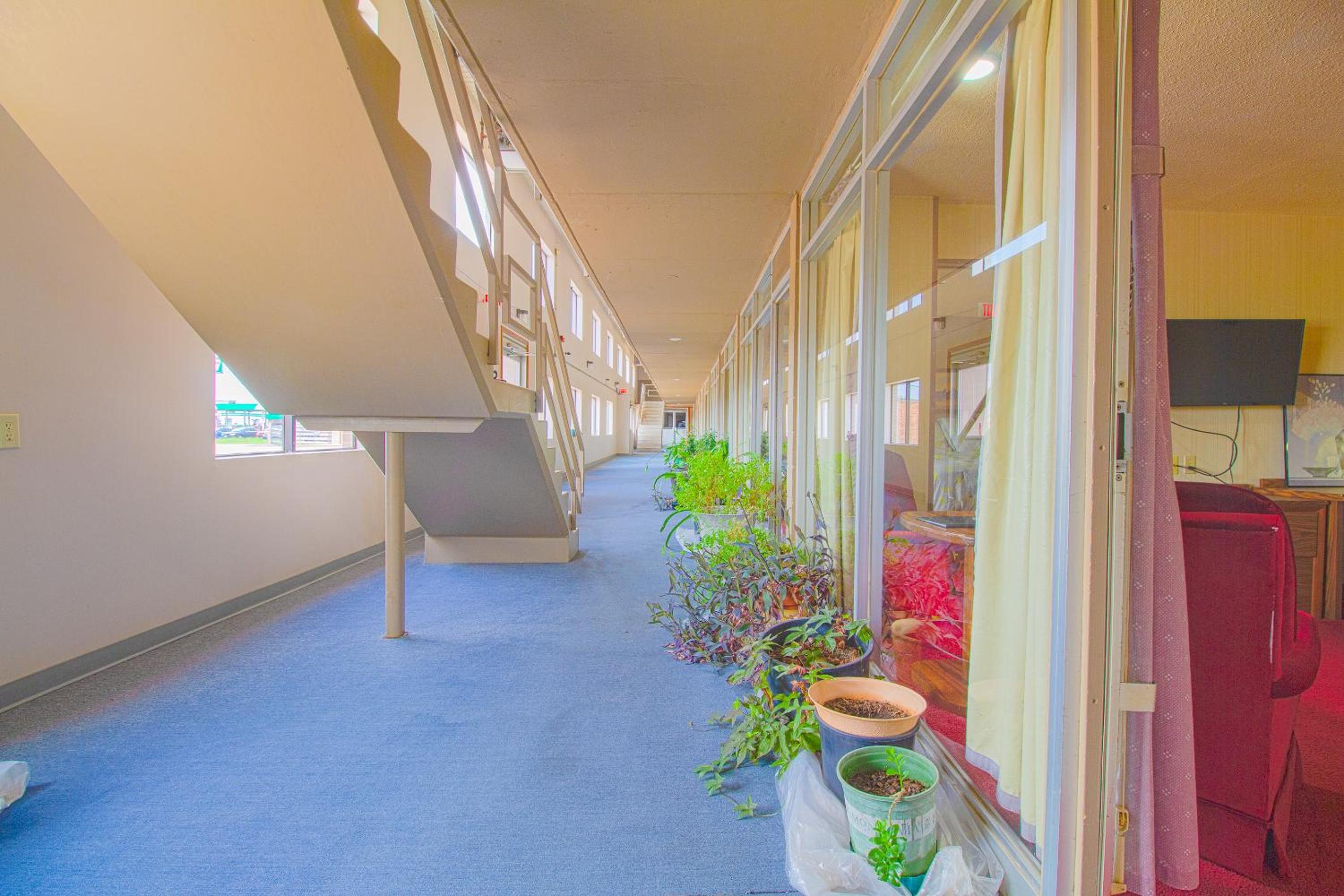 Liberal Vacations - HomeTown Inn By OYO - Liberal, KS - Property Image 42