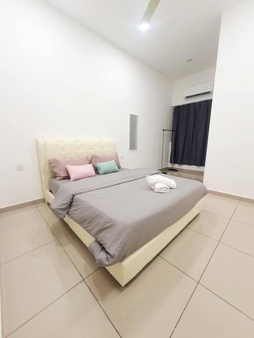 JOVIAL COZY&STYLISH 2STORYHOUSE 4ROOM@BMJURU photo 3