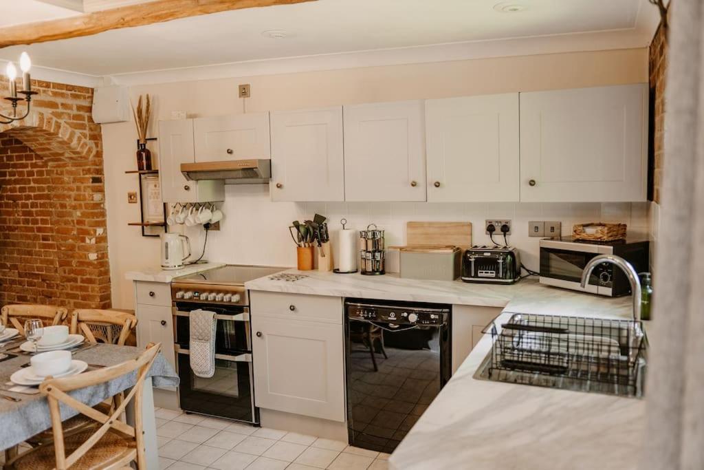 The Threshing Barn - relaxing countryside spa break