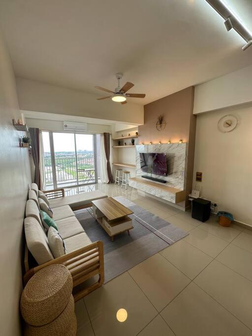 Ulike Homestay-3Room-4 king Size Bed-The Venus photo 1