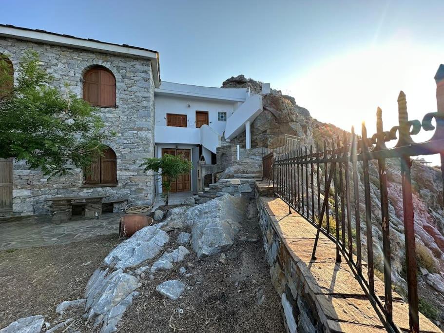 Kofinas villa Evdilos by BRP-PROPERTIES