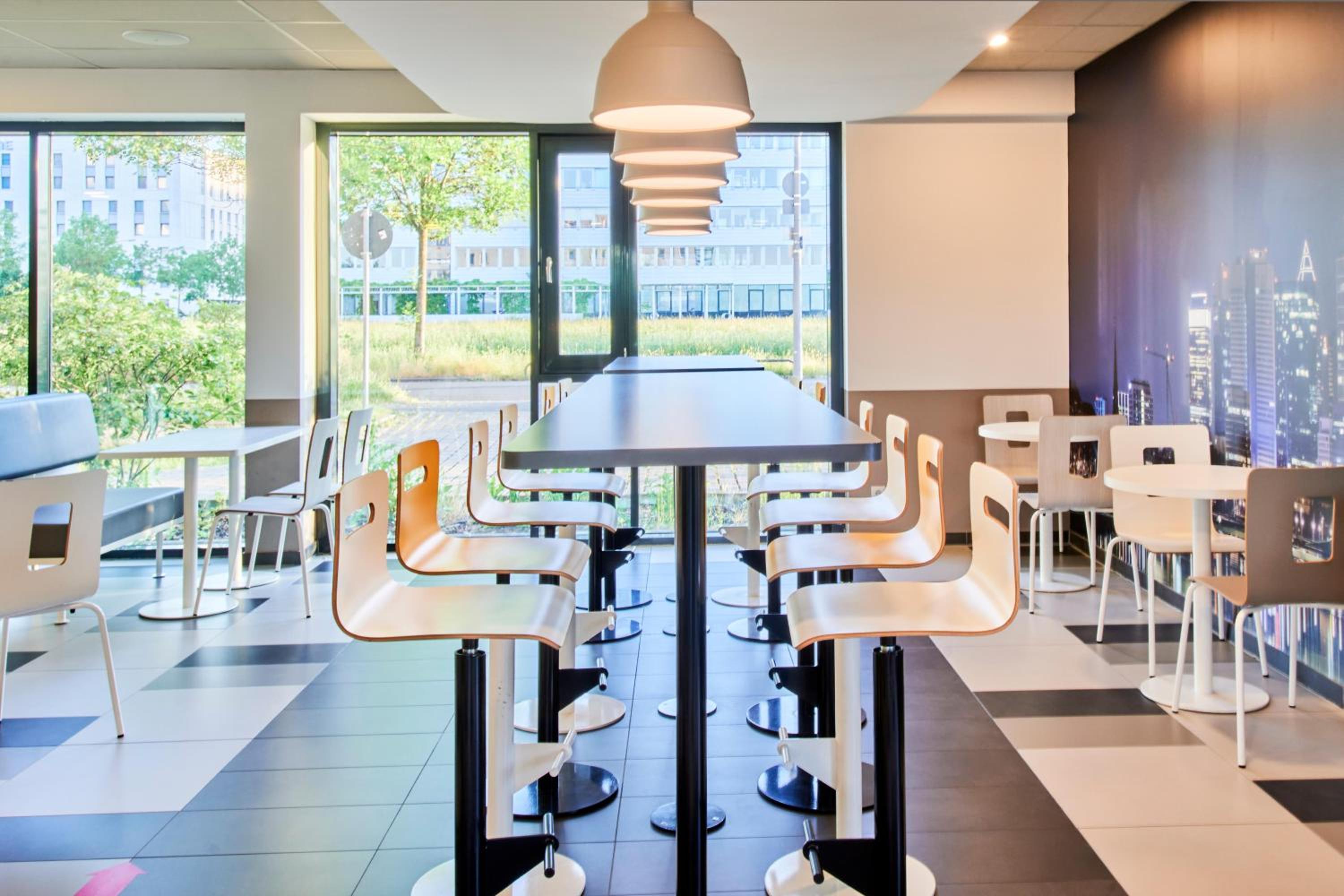 BB Hotel Frankfurt-Airport - Property Image 3