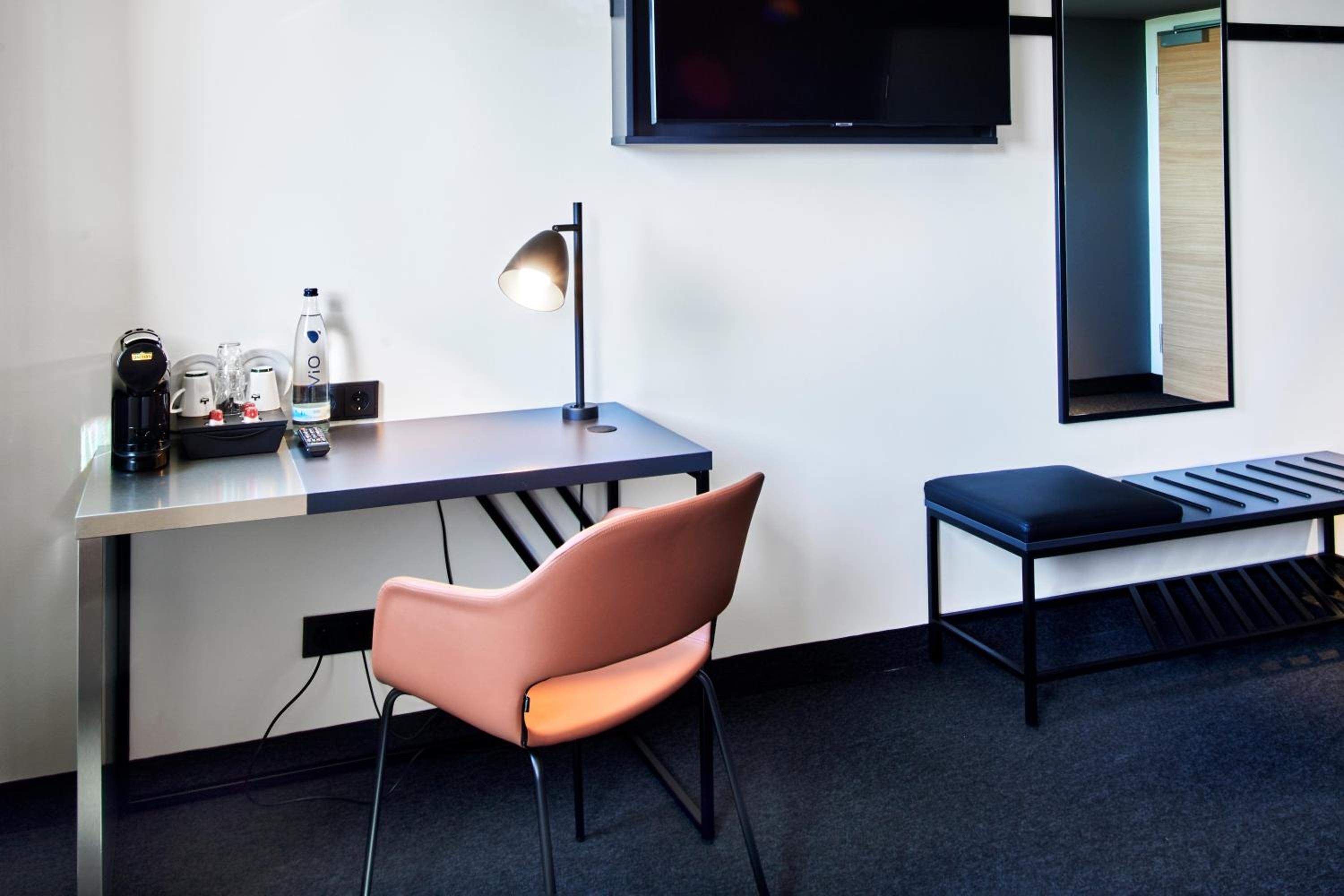 BB Hotel Frankfurt-Airport - Property Image 11