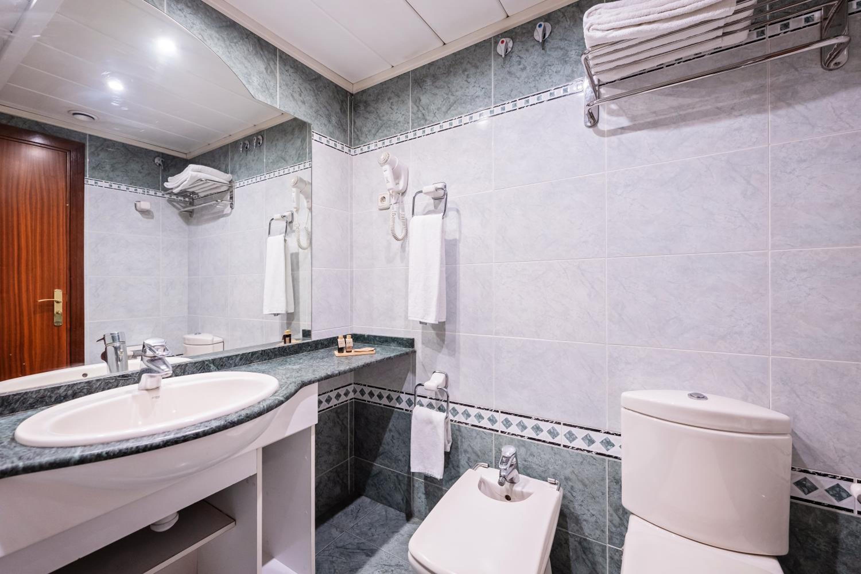 Aparthotel Napols - Abapart