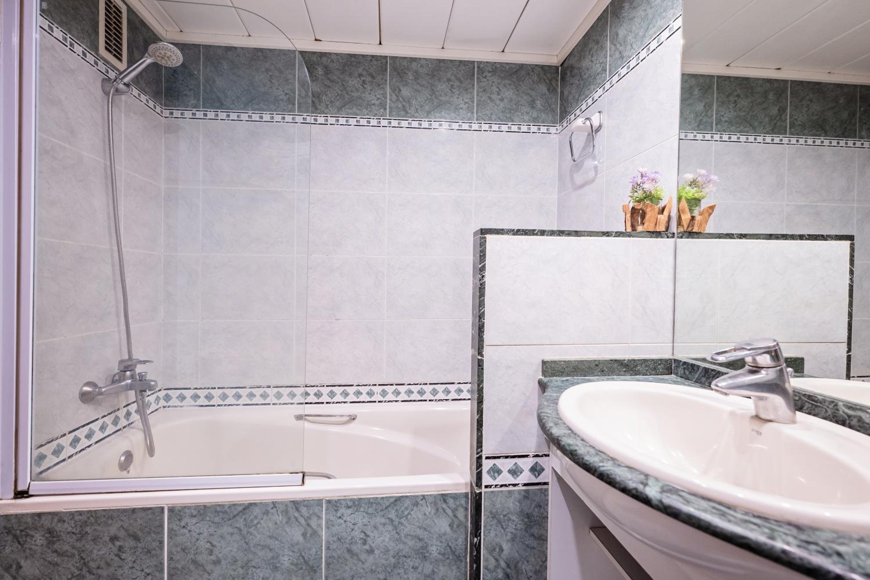 Aparthotel Napols - Abapart