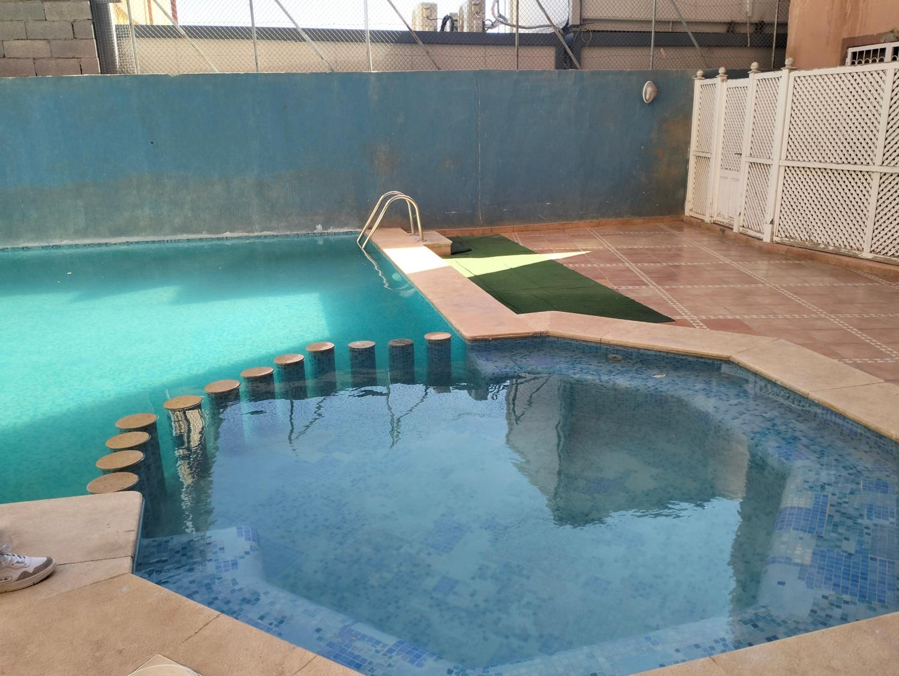 Appartement avec piscine view 4