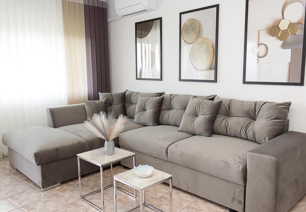 Two Identical Designer 2BD Flats with Sea View in Balchik by Flat Mаnager