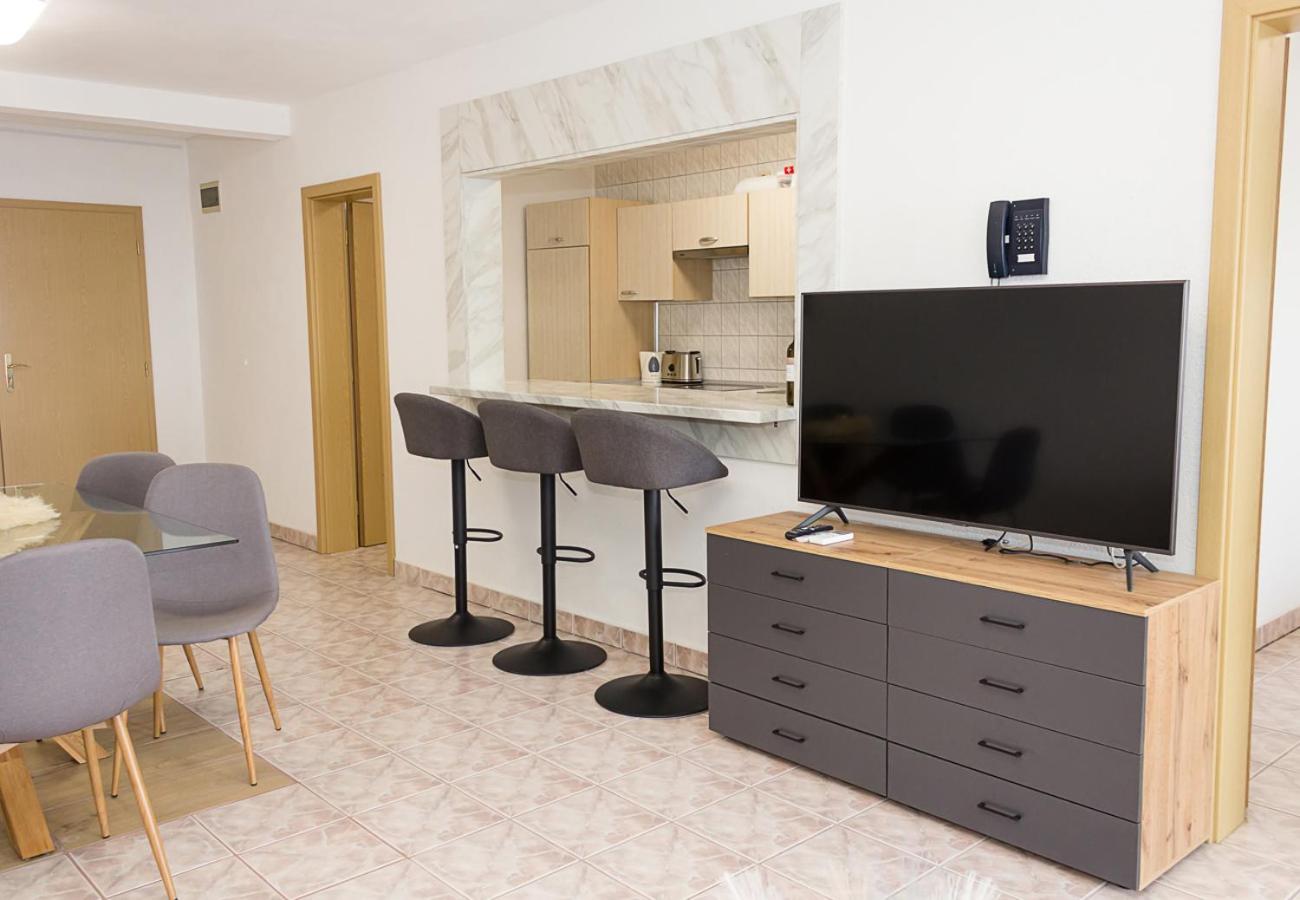 Two Identical Designer 2BD Flats with Sea View in Balchik by Flat Mаnager