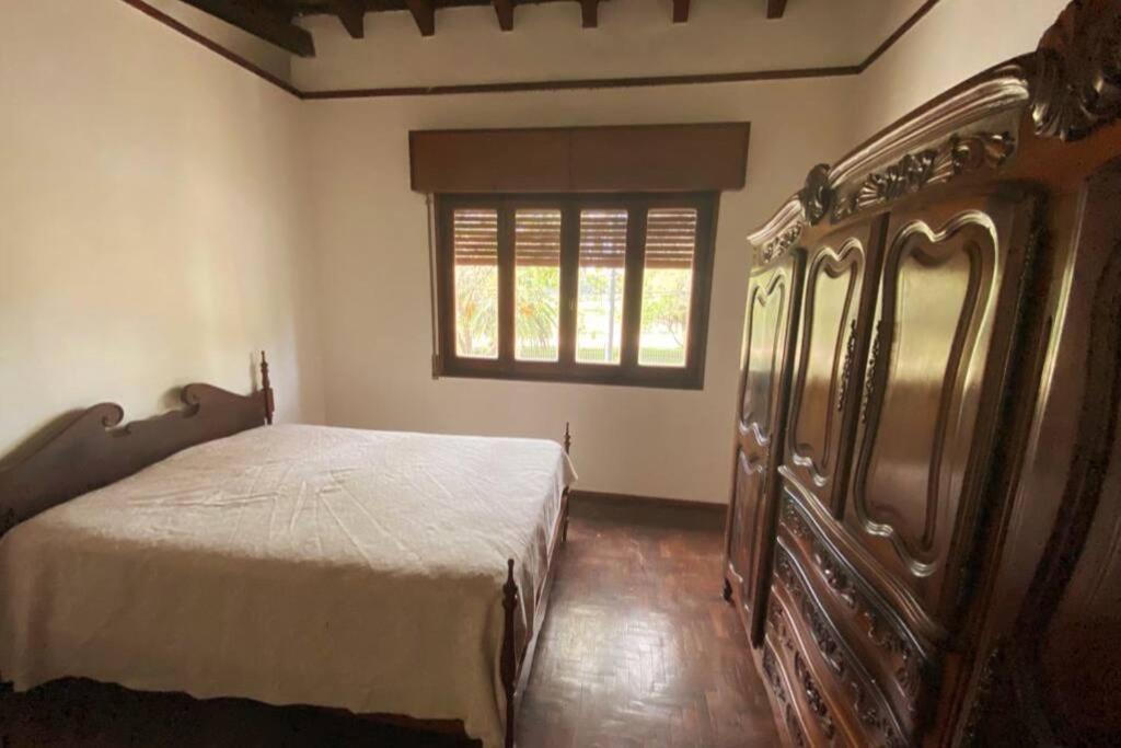 2 dormitorios- Casa en planta alta frente al Parque
