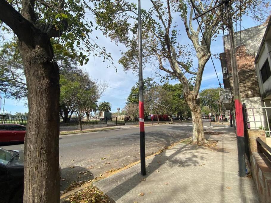 2 dormitorios- Casa en planta alta frente al Parque