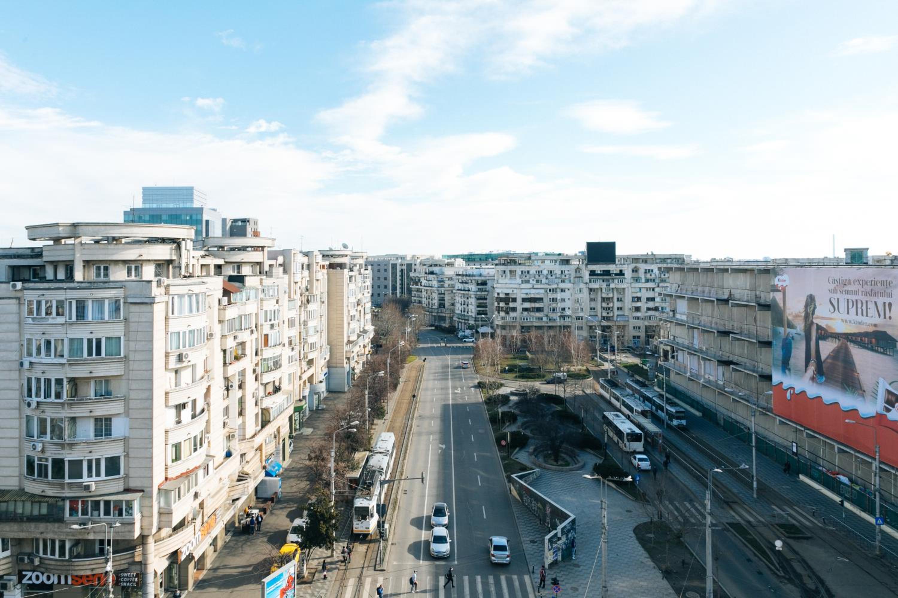 City View Studio: Your Cozy Urban Retreat